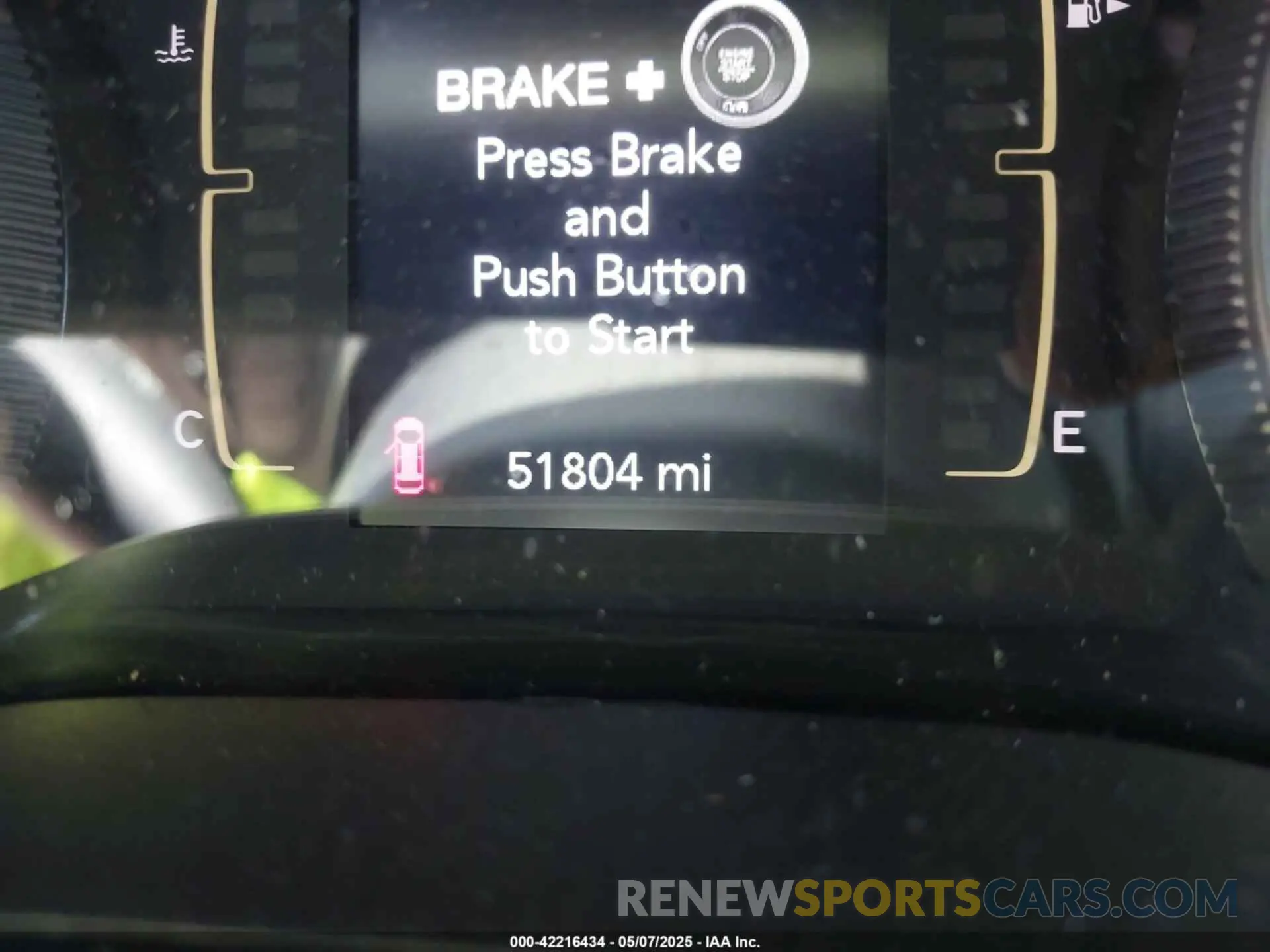 14 Photograph of a damaged car 1C4PJMLXXKD471368 JEEP CHEROKEE 2019