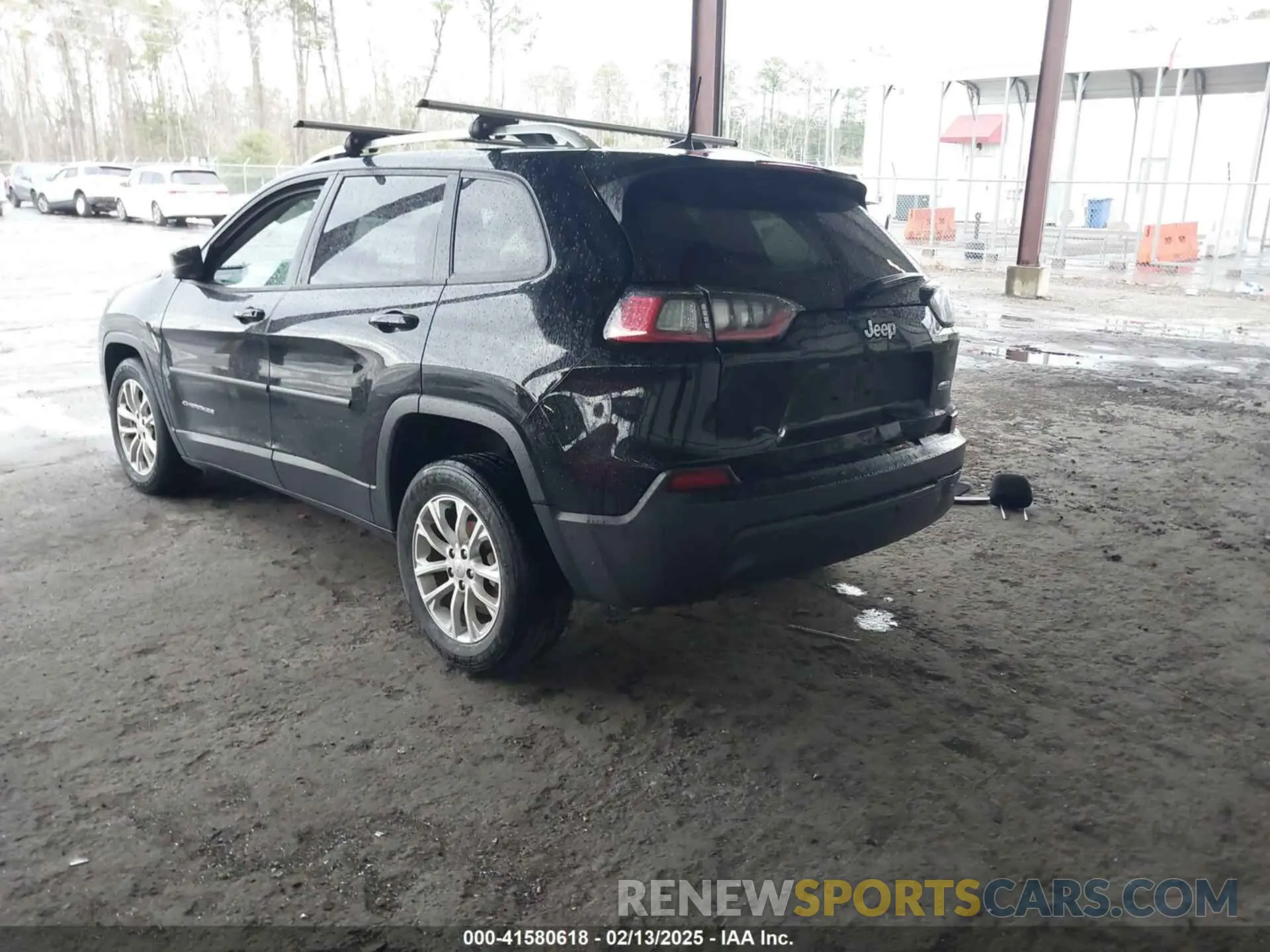 3 Photograph of a damaged car 1C4PJLCB1LD535765 JEEP CHEROKEE 2020