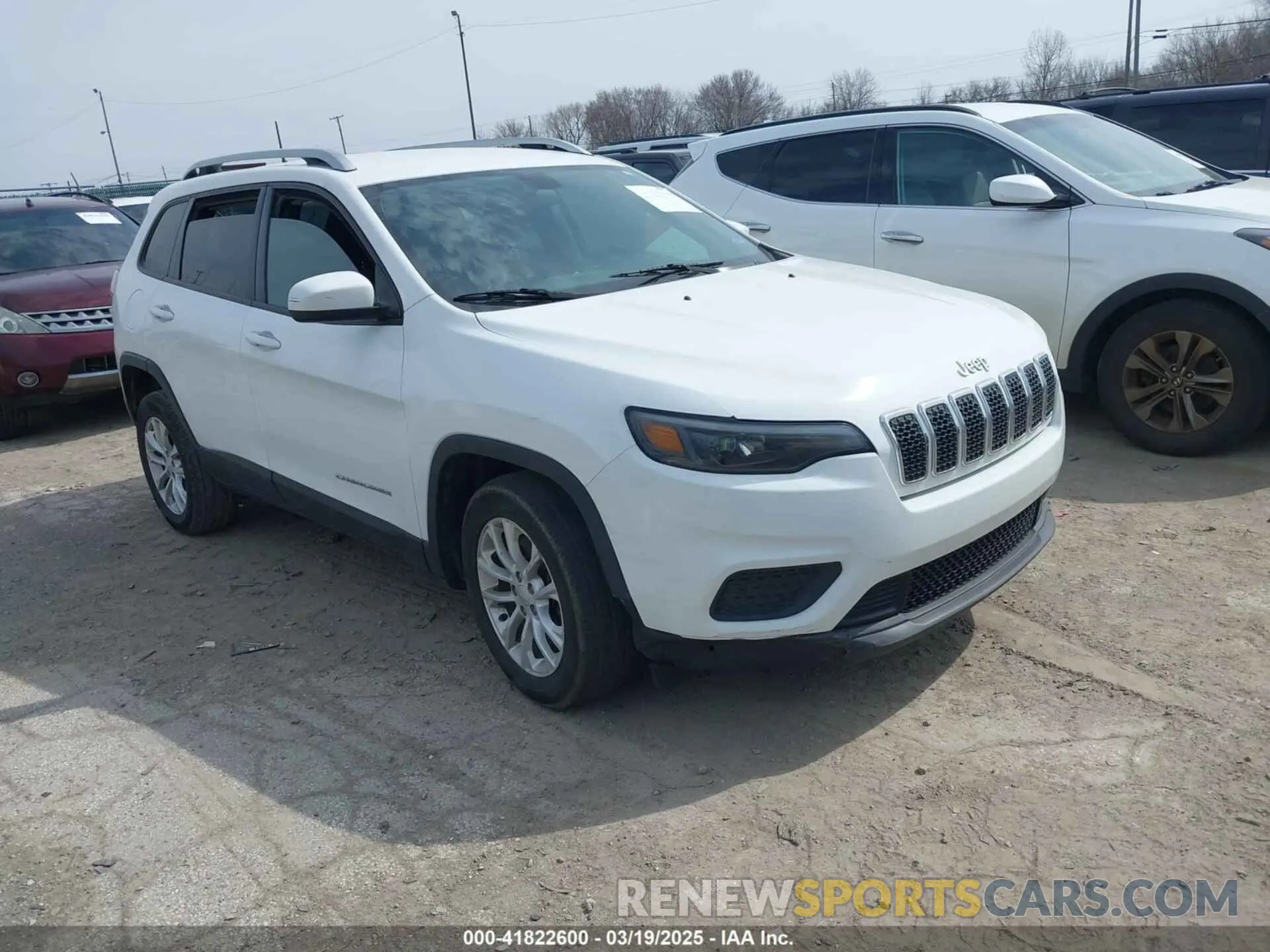 1 Photograph of a damaged car 1C4PJLCB1LD596646 JEEP CHEROKEE 2020