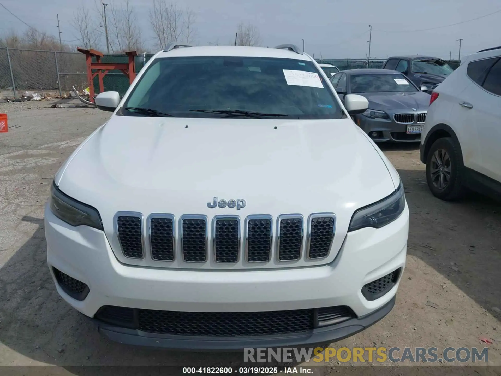 12 Photograph of a damaged car 1C4PJLCB1LD596646 JEEP CHEROKEE 2020