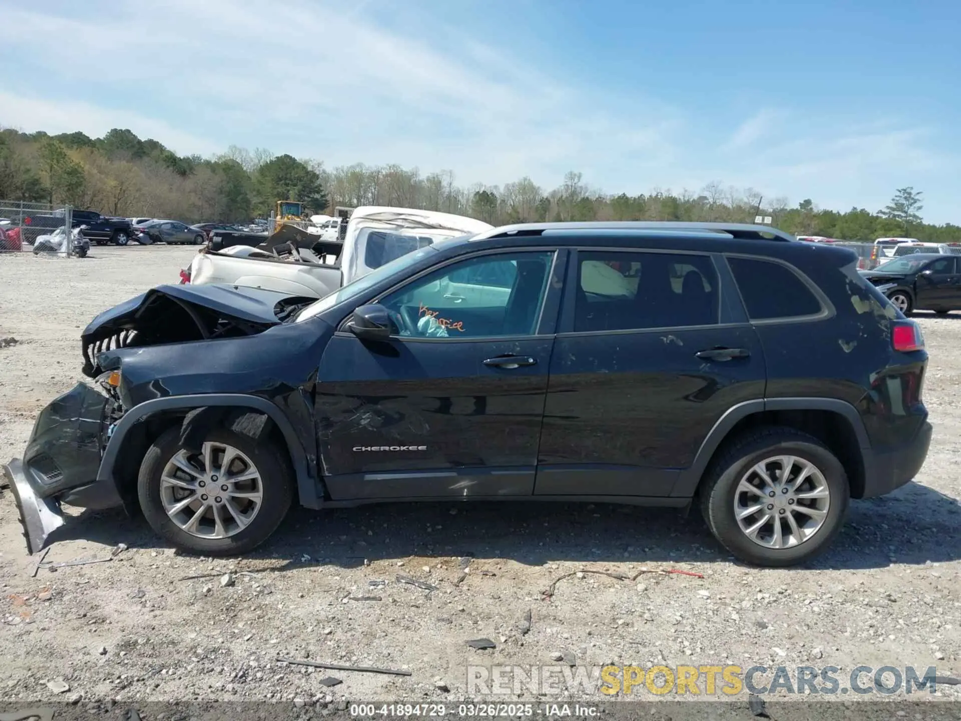 13 Photograph of a damaged car 1C4PJLCB2LD581248 JEEP CHEROKEE 2020