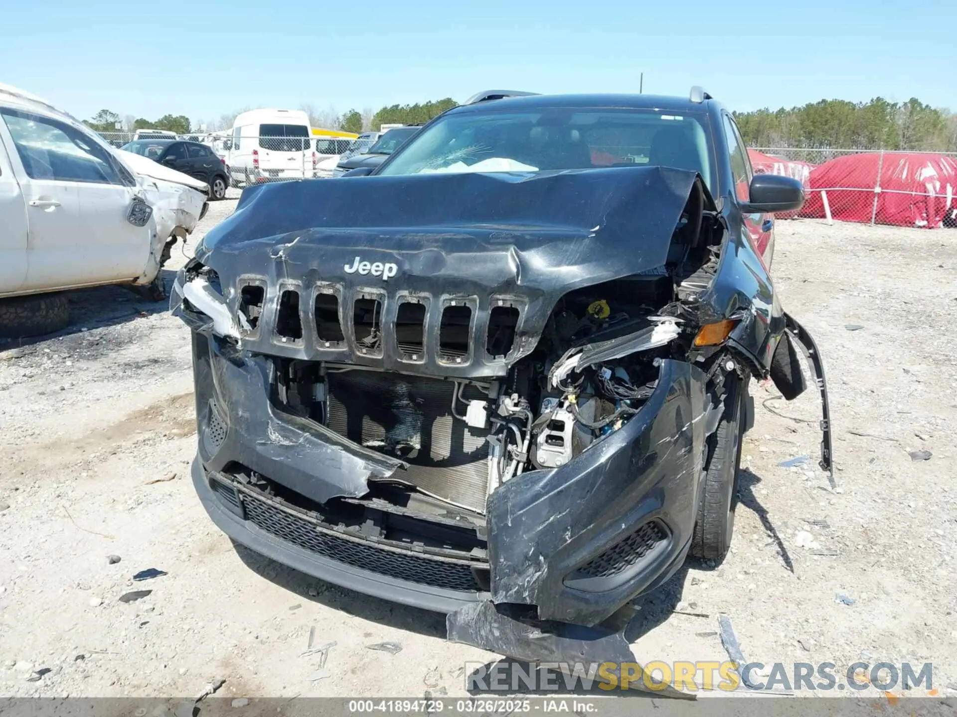 6 Photograph of a damaged car 1C4PJLCB2LD581248 JEEP CHEROKEE 2020