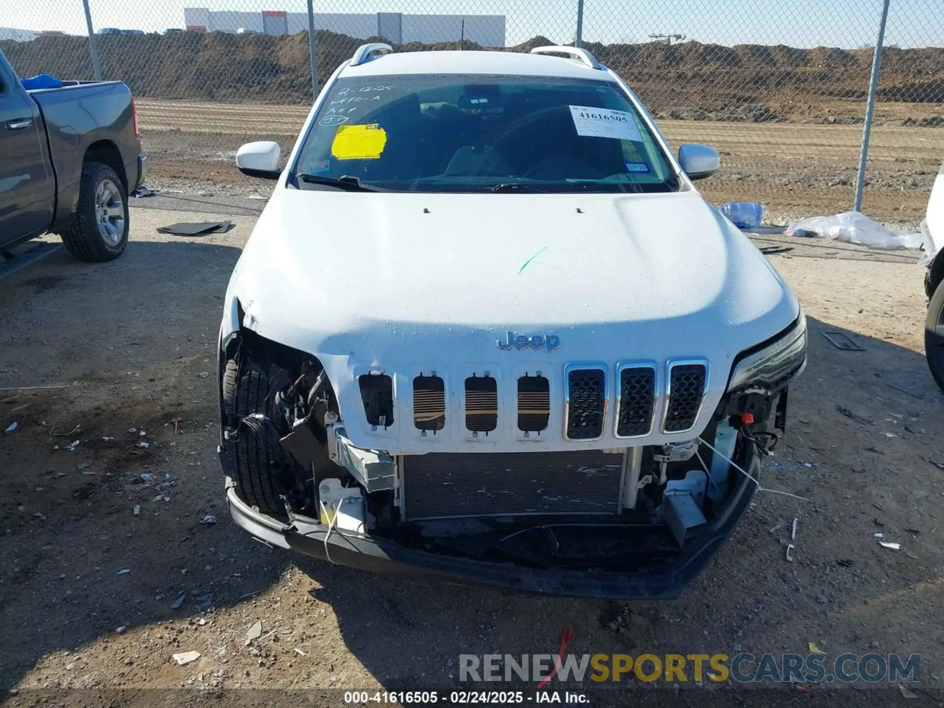 12 Photograph of a damaged car 1C4PJLCB2LD629458 JEEP CHEROKEE 2020