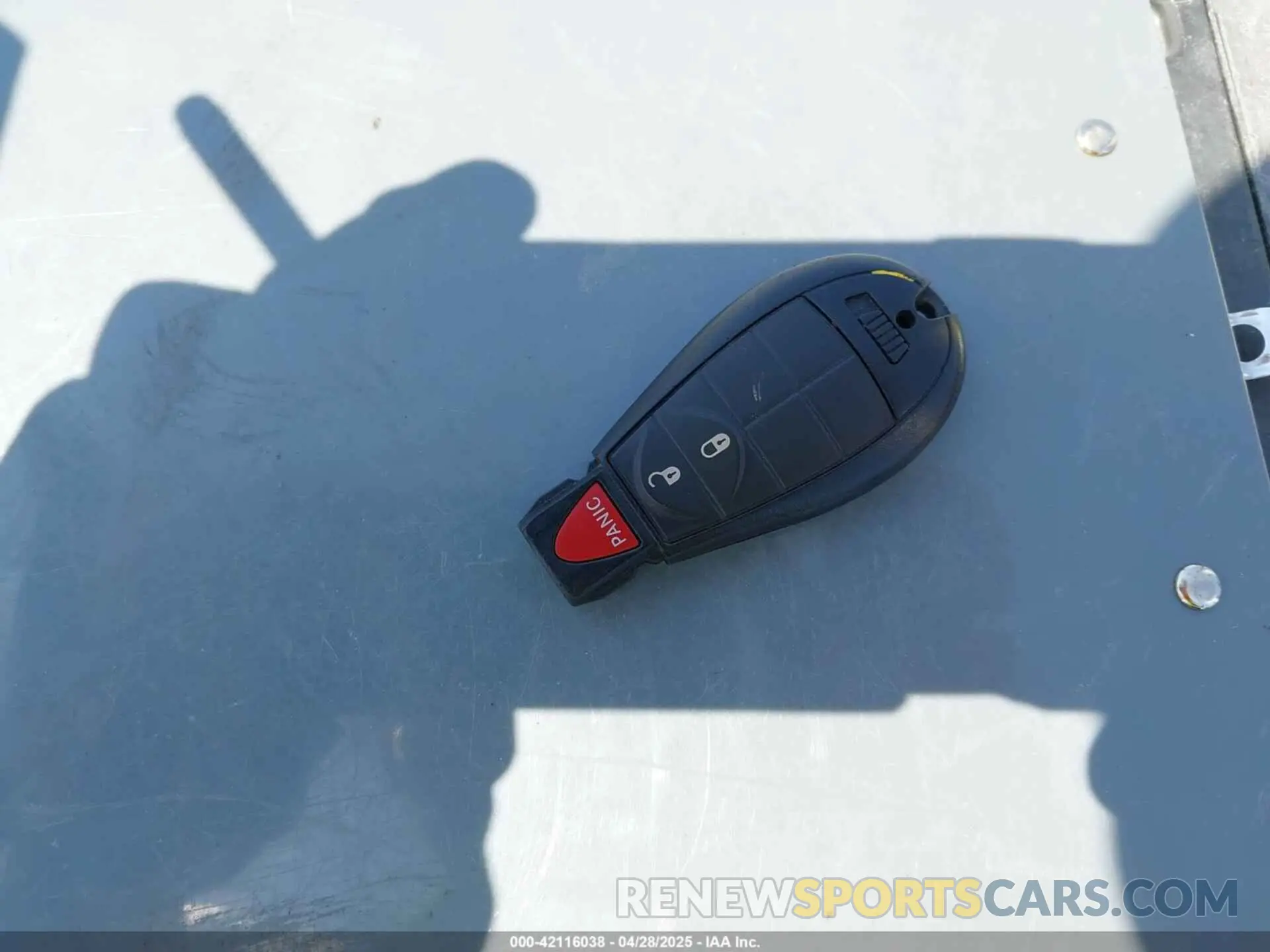 11 Photograph of a damaged car 1C4PJLCB4LD615142 JEEP CHEROKEE 2020