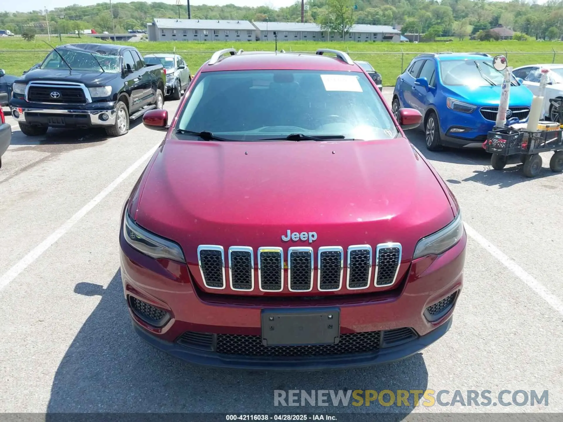 12 Photograph of a damaged car 1C4PJLCB4LD615142 JEEP CHEROKEE 2020