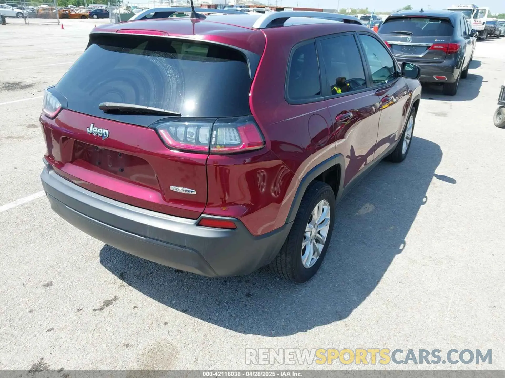 4 Photograph of a damaged car 1C4PJLCB4LD615142 JEEP CHEROKEE 2020