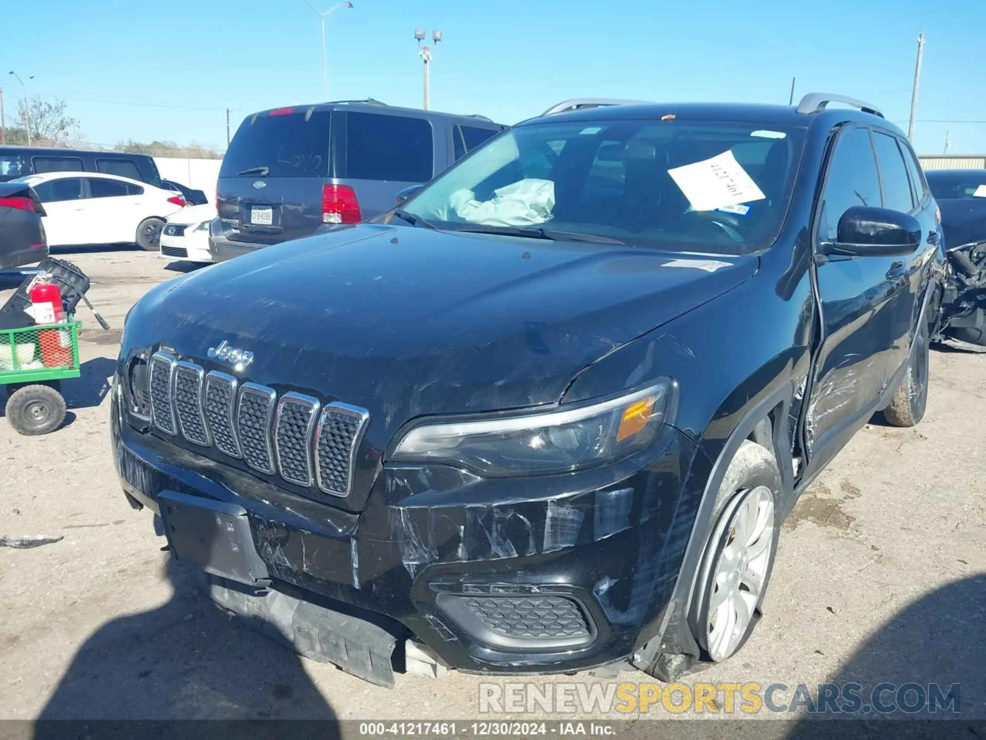 2 Photograph of a damaged car 1C4PJLCB5LD528477 JEEP CHEROKEE 2020