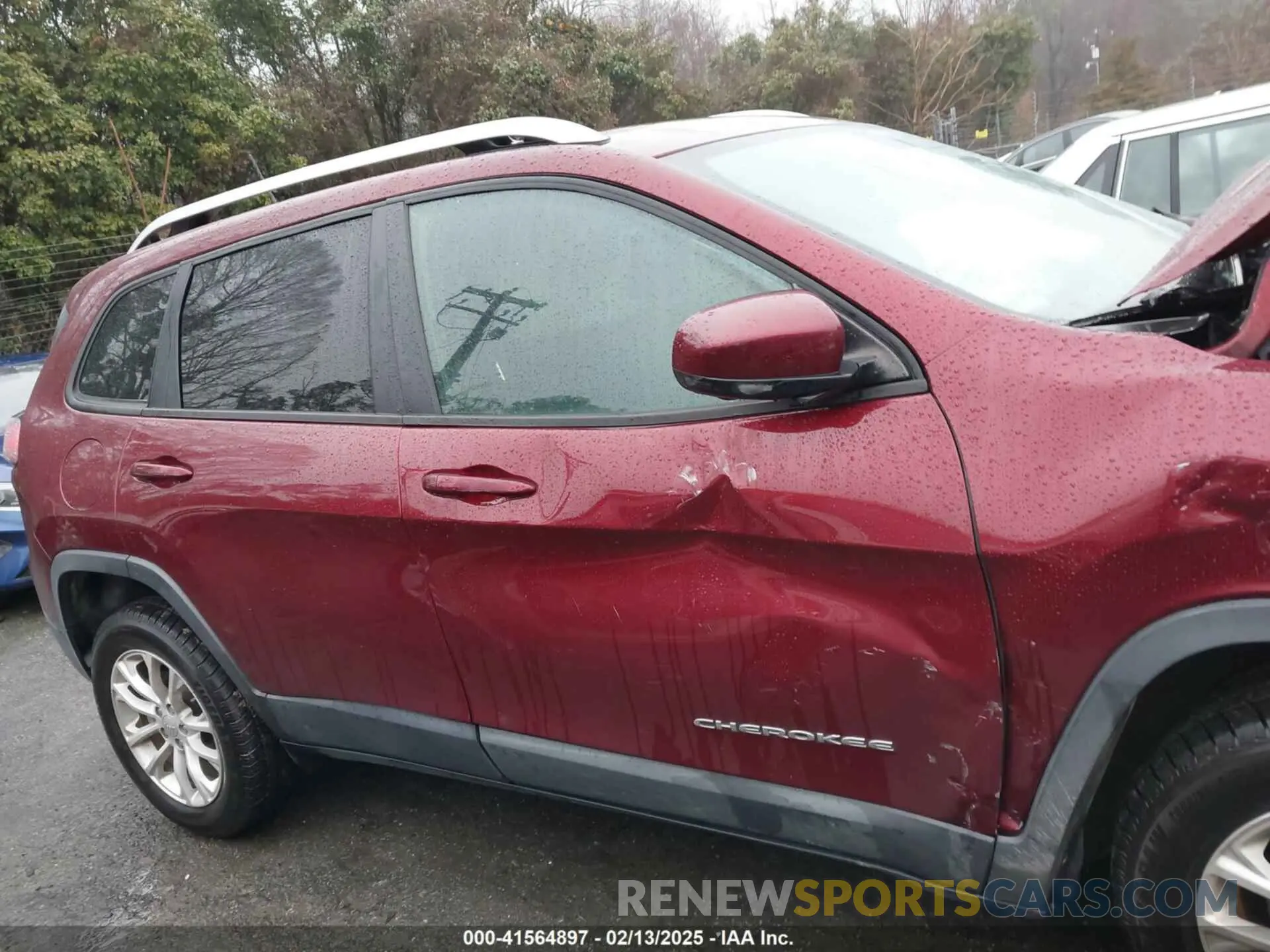 13 Photograph of a damaged car 1C4PJLCB7LD542199 JEEP CHEROKEE 2020