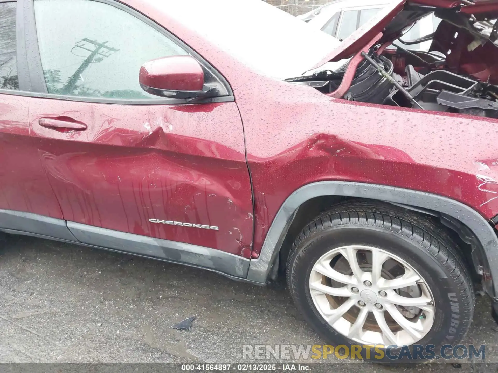 17 Photograph of a damaged car 1C4PJLCB7LD542199 JEEP CHEROKEE 2020