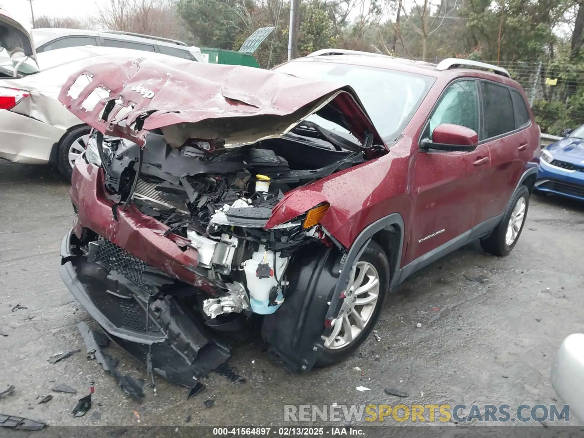 2 Photograph of a damaged car 1C4PJLCB7LD542199 JEEP CHEROKEE 2020
