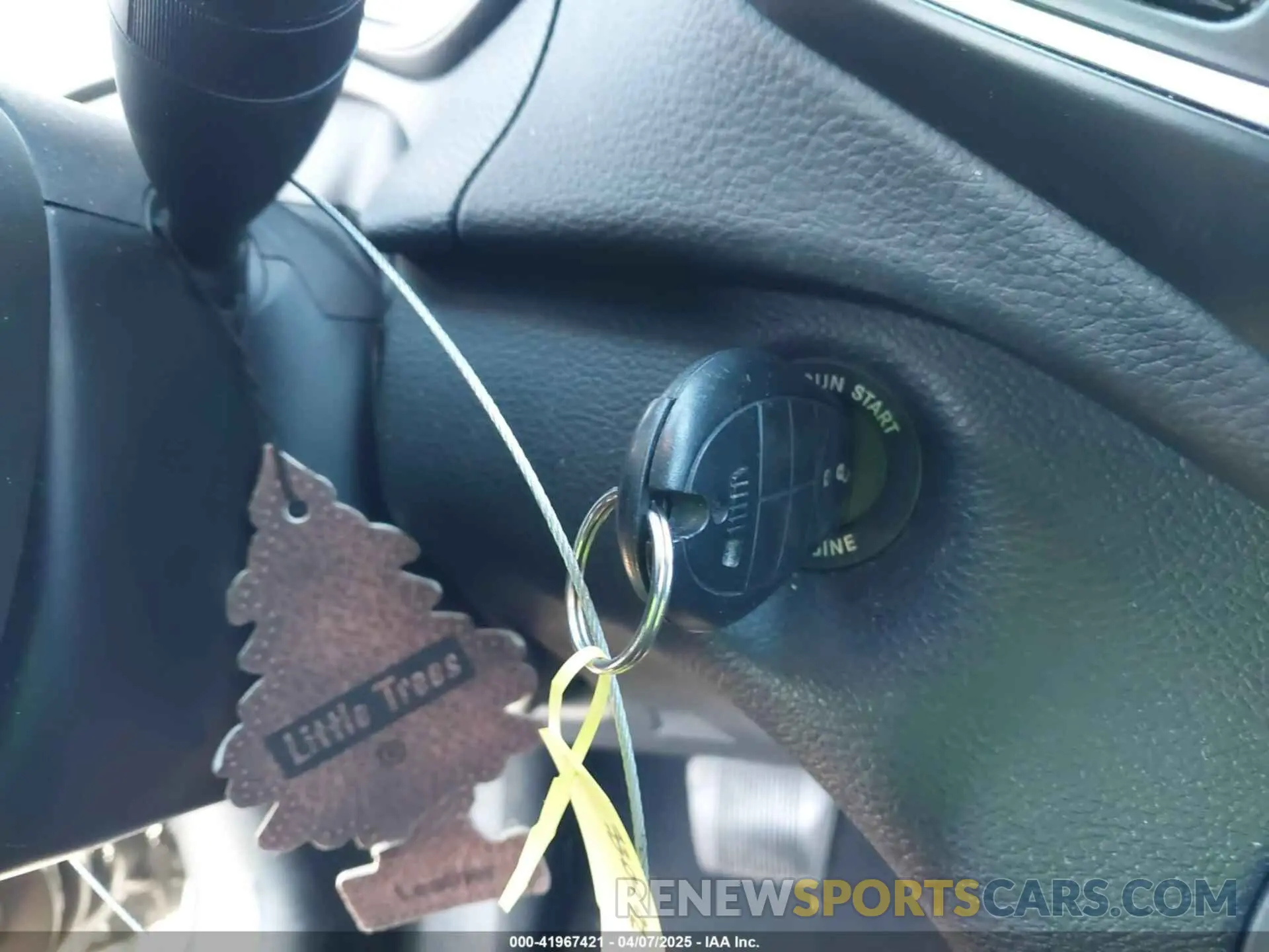 11 Photograph of a damaged car 1C4PJLCB7LD561691 JEEP CHEROKEE 2020