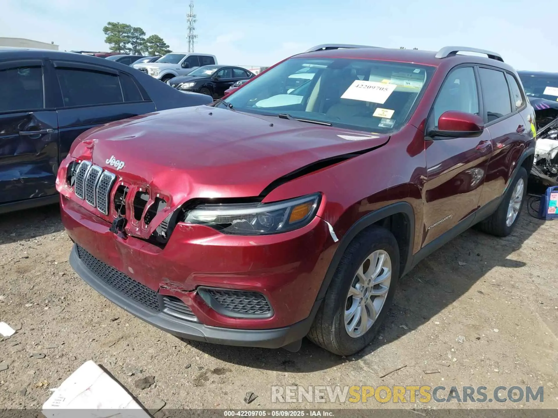 2 Photograph of a damaged car 1C4PJLCB8LD525301 JEEP CHEROKEE 2020
