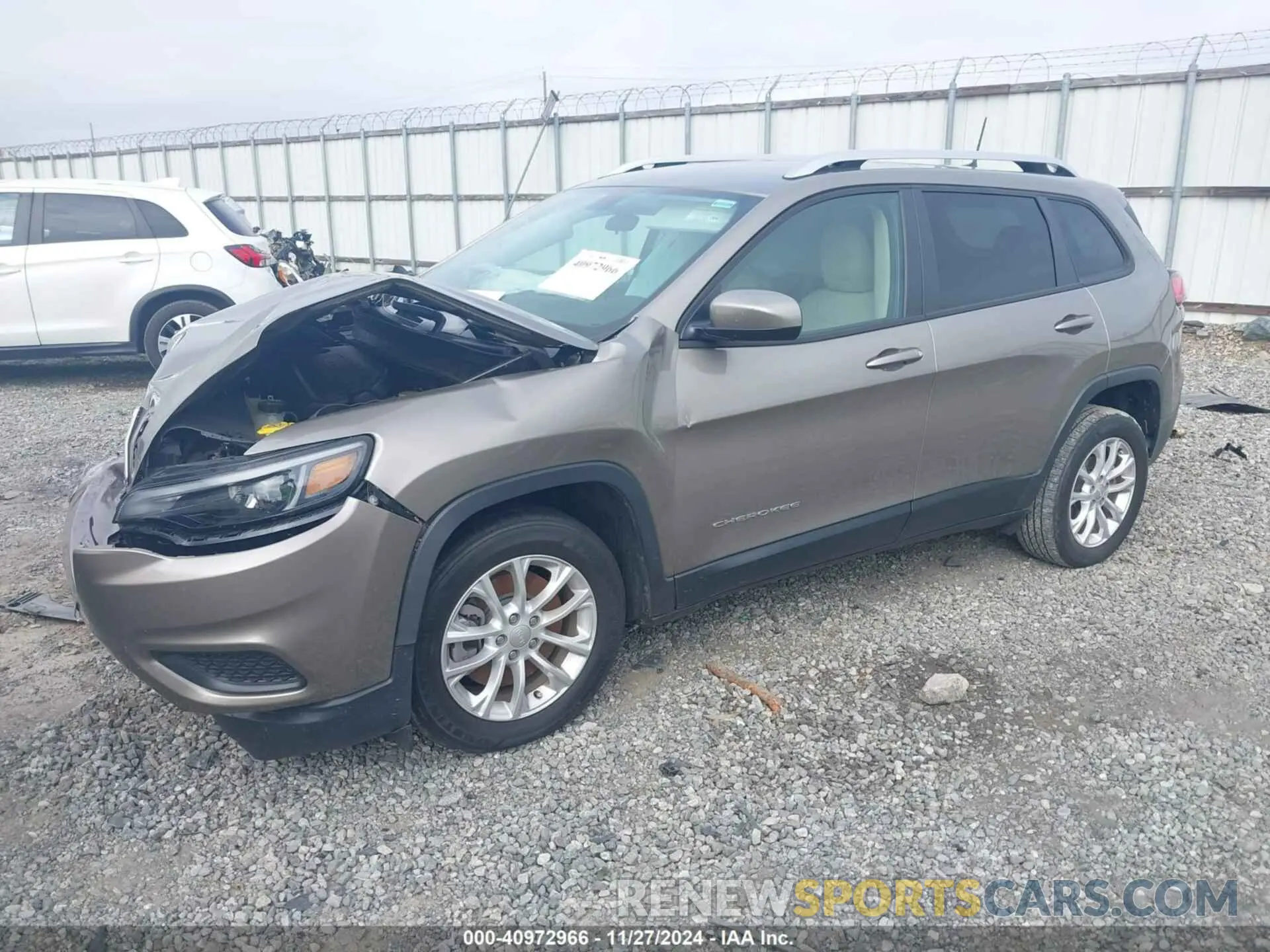 2 Photograph of a damaged car 1C4PJLCB8LD525508 JEEP CHEROKEE 2020