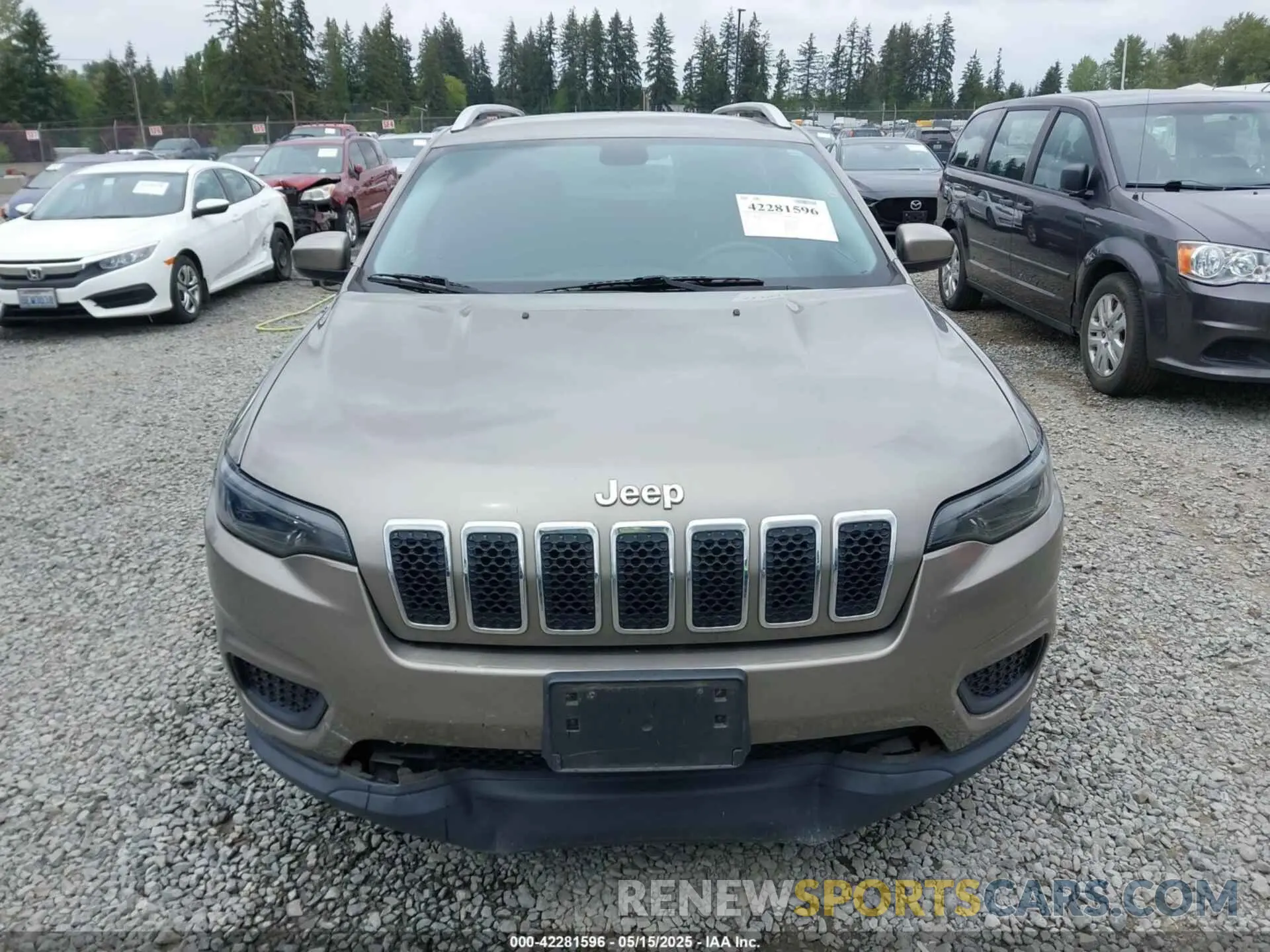 12 Photograph of a damaged car 1C4PJLCB8LD606699 JEEP CHEROKEE 2020