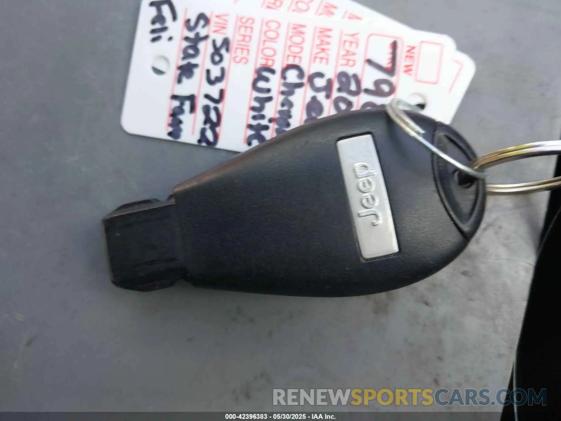 11 Photograph of a damaged car 1C4PJLCBXLD503722 JEEP CHEROKEE 2020