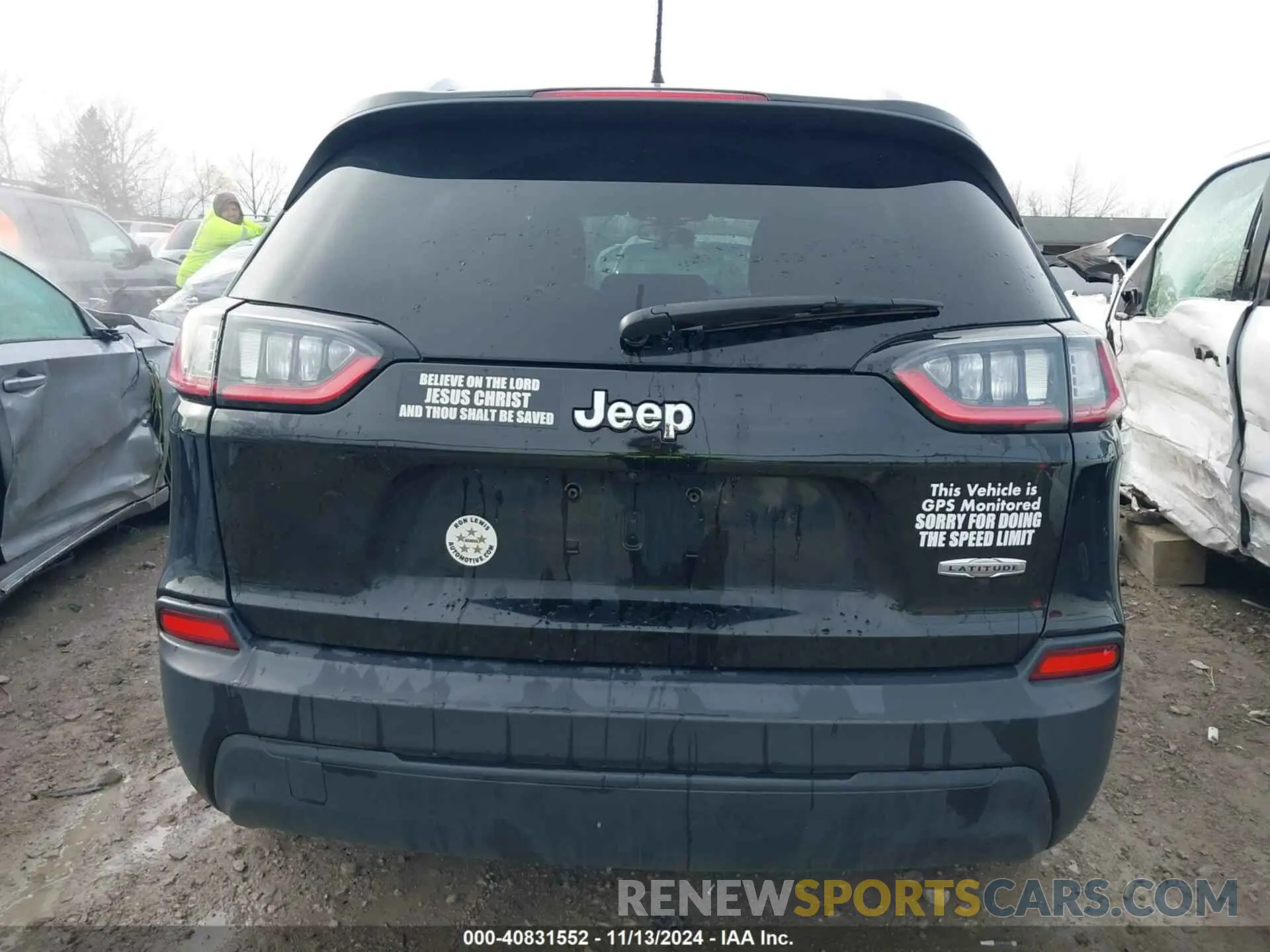 17 Photograph of a damaged car 1C4PJLCBXLD619261 JEEP CHEROKEE 2020