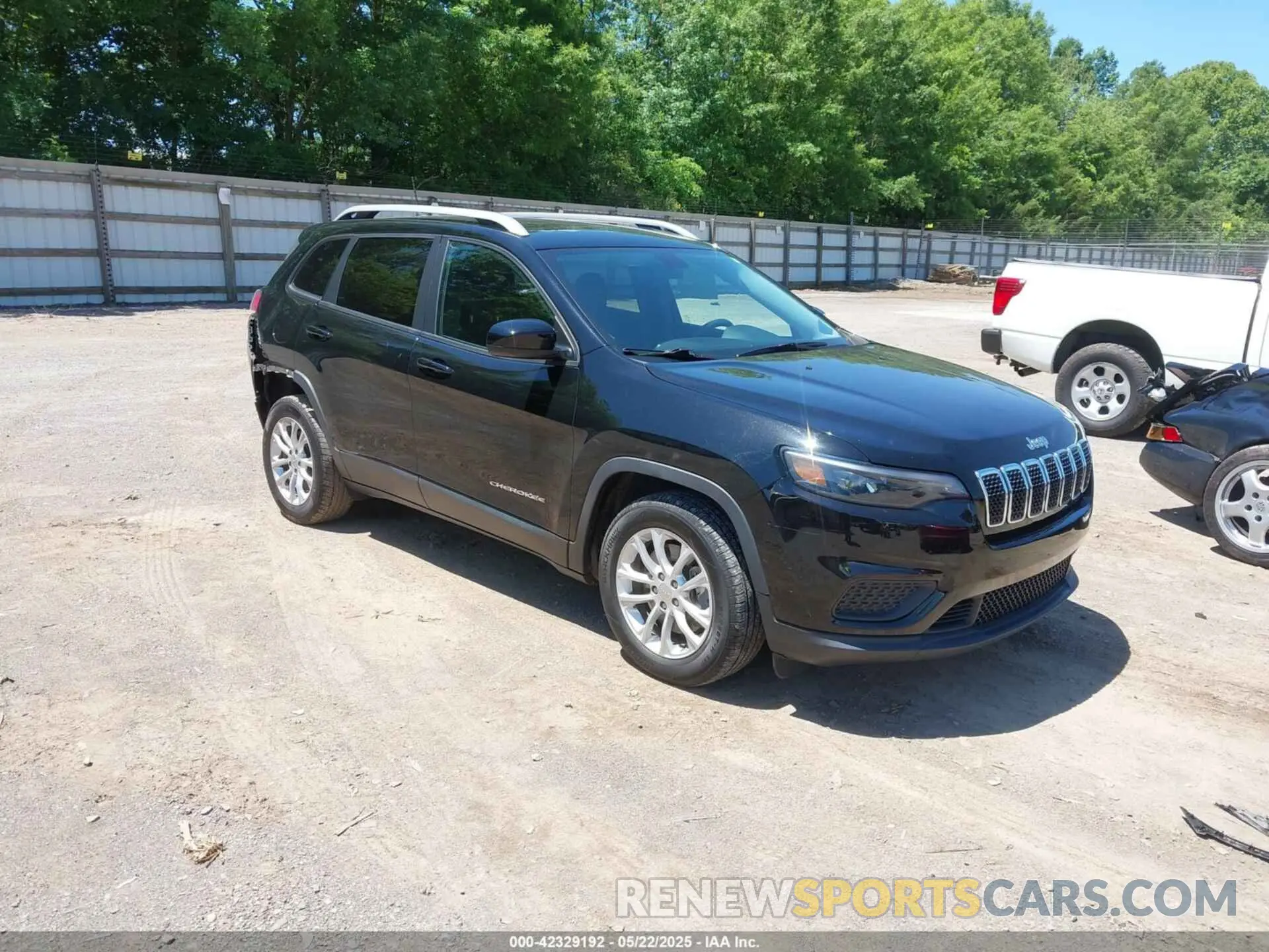 1 Photograph of a damaged car 1C4PJLCX1LD522106 JEEP CHEROKEE 2020