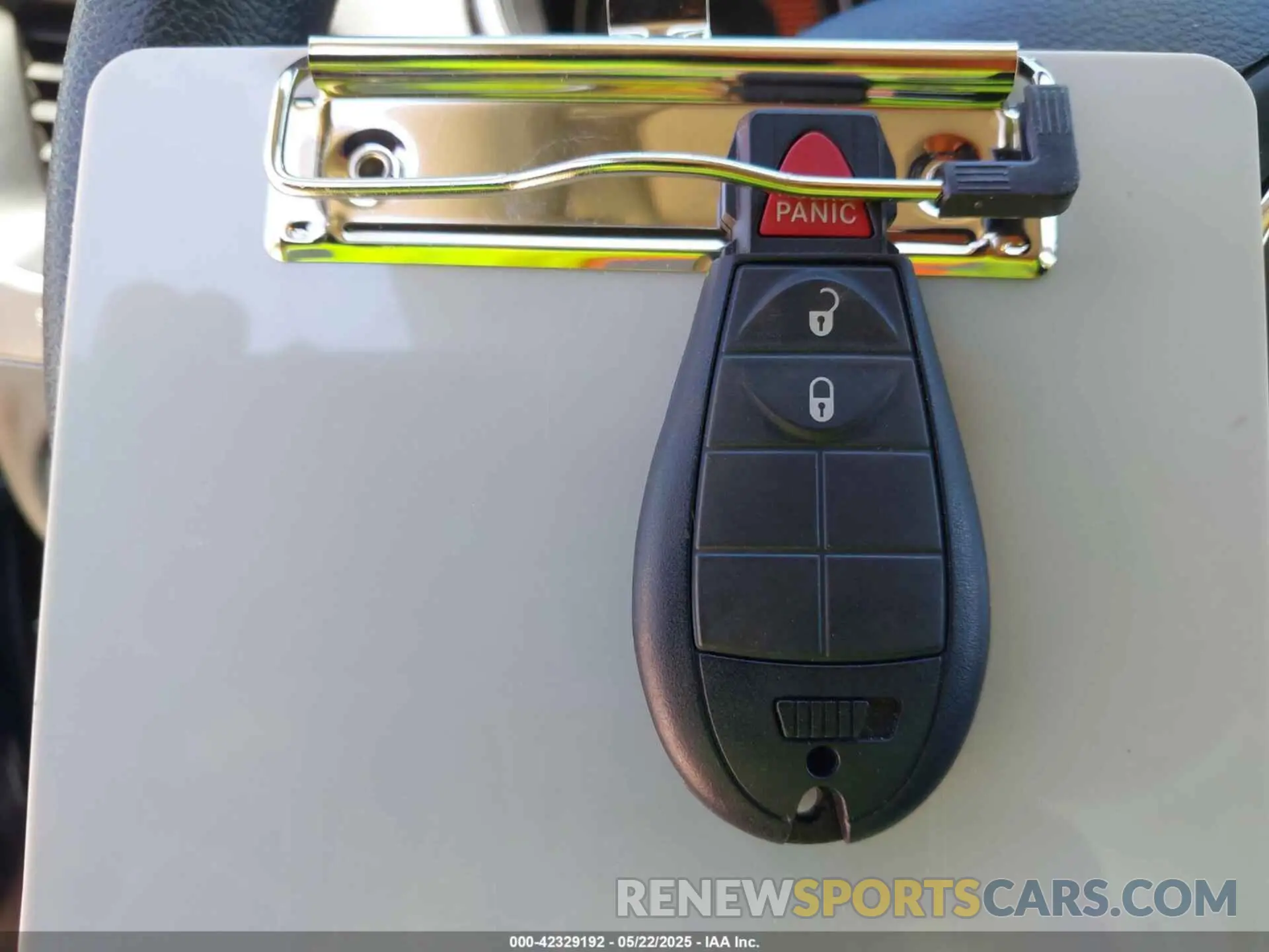 11 Photograph of a damaged car 1C4PJLCX1LD522106 JEEP CHEROKEE 2020