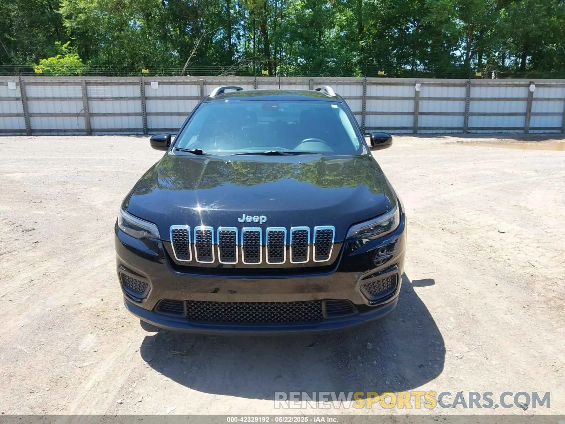 12 Photograph of a damaged car 1C4PJLCX1LD522106 JEEP CHEROKEE 2020