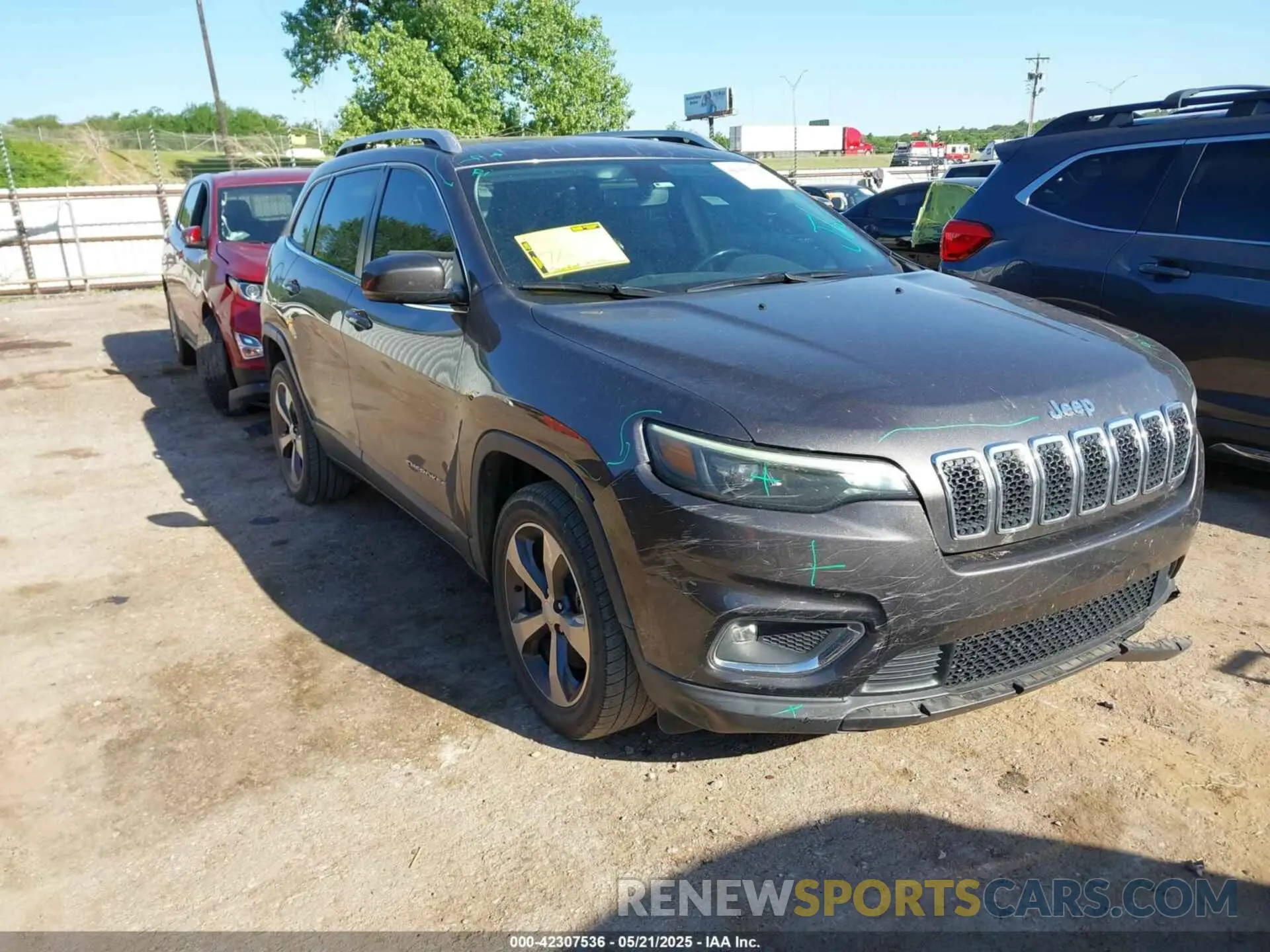1 Photograph of a damaged car 1C4PJLDB3LD547365 JEEP CHEROKEE 2020