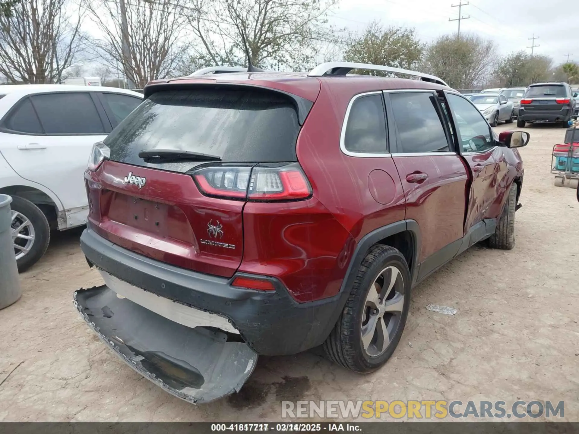 4 Photograph of a damaged car 1C4PJLDB9LD556572 JEEP CHEROKEE 2020