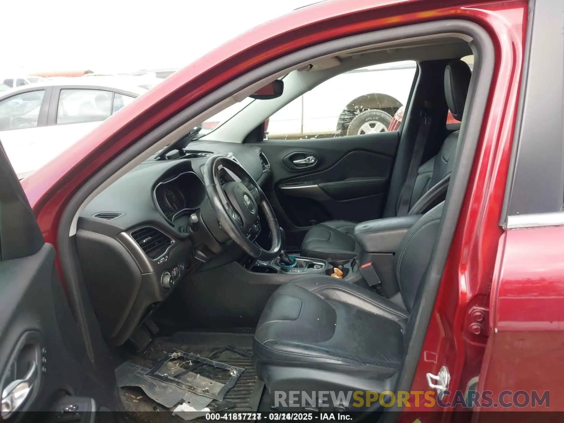 5 Photograph of a damaged car 1C4PJLDB9LD556572 JEEP CHEROKEE 2020