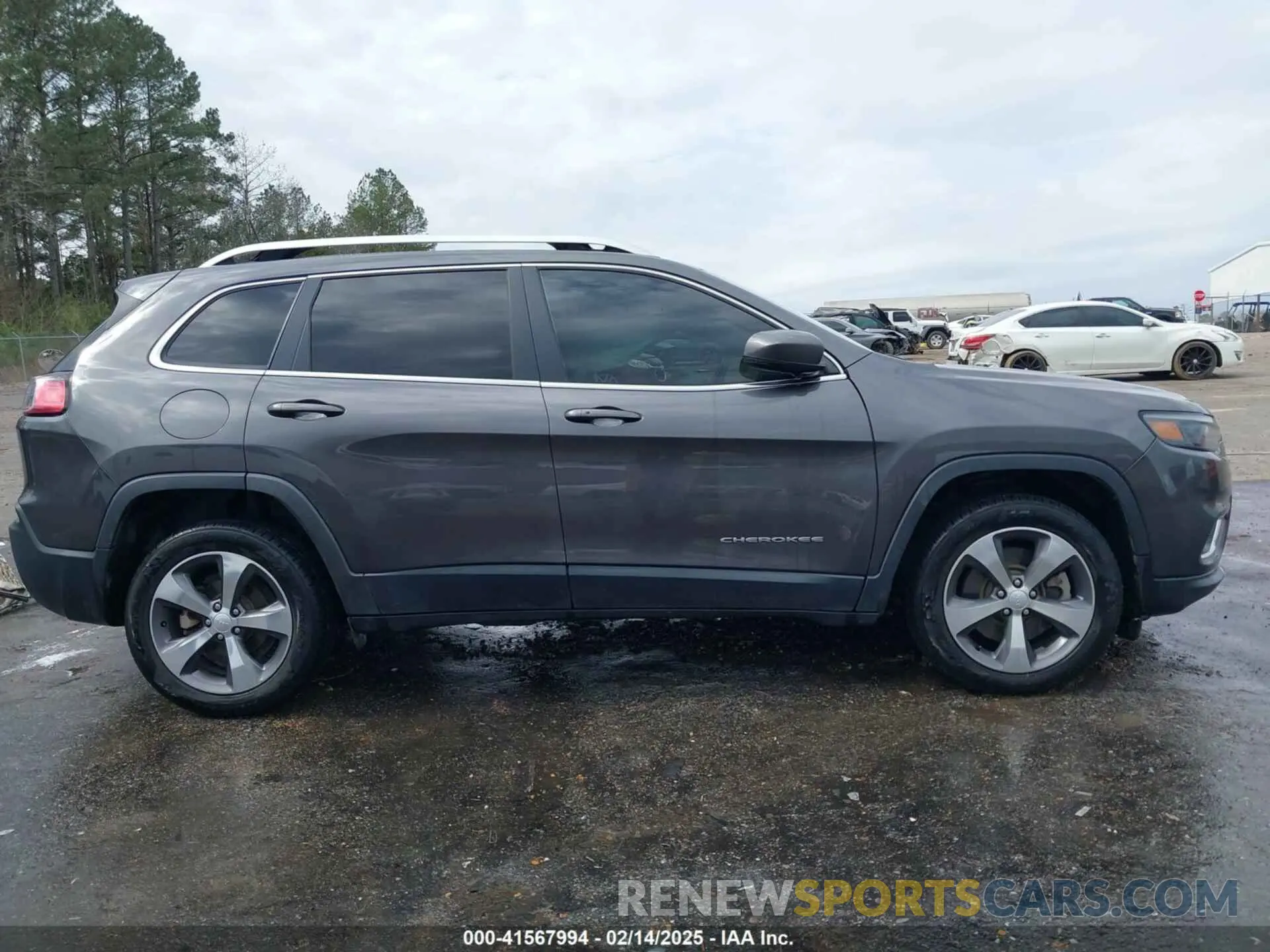 9 Photograph of a damaged car 1C4PJLDN0LD552064 JEEP CHEROKEE 2020