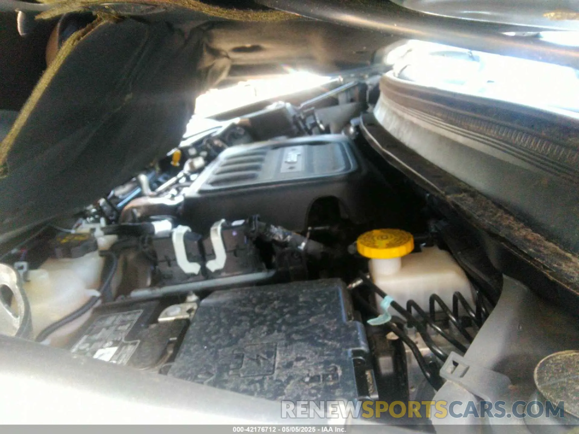 10 Photograph of a damaged car 1C4PJLDN4LD552066 JEEP CHEROKEE 2020