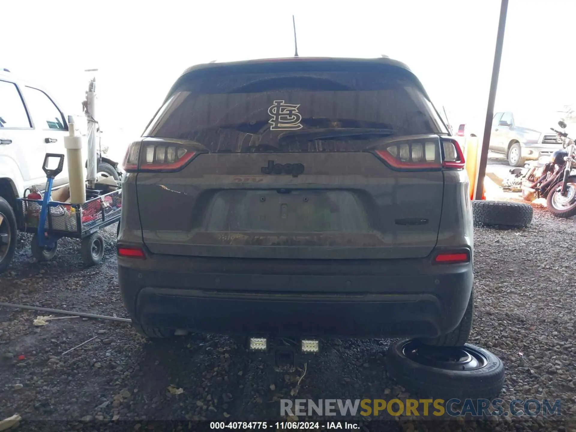 16 Photograph of a damaged car 1C4PJLLB1LD561220 JEEP CHEROKEE 2020
