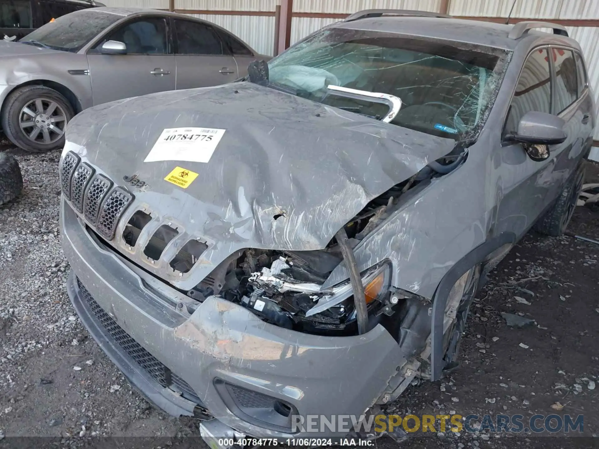 6 Photograph of a damaged car 1C4PJLLB1LD561220 JEEP CHEROKEE 2020