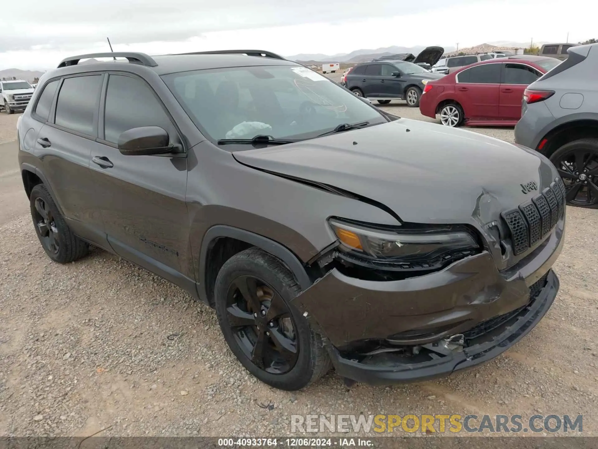 1 Photograph of a damaged car 1C4PJLLB2LD570914 JEEP CHEROKEE 2020
