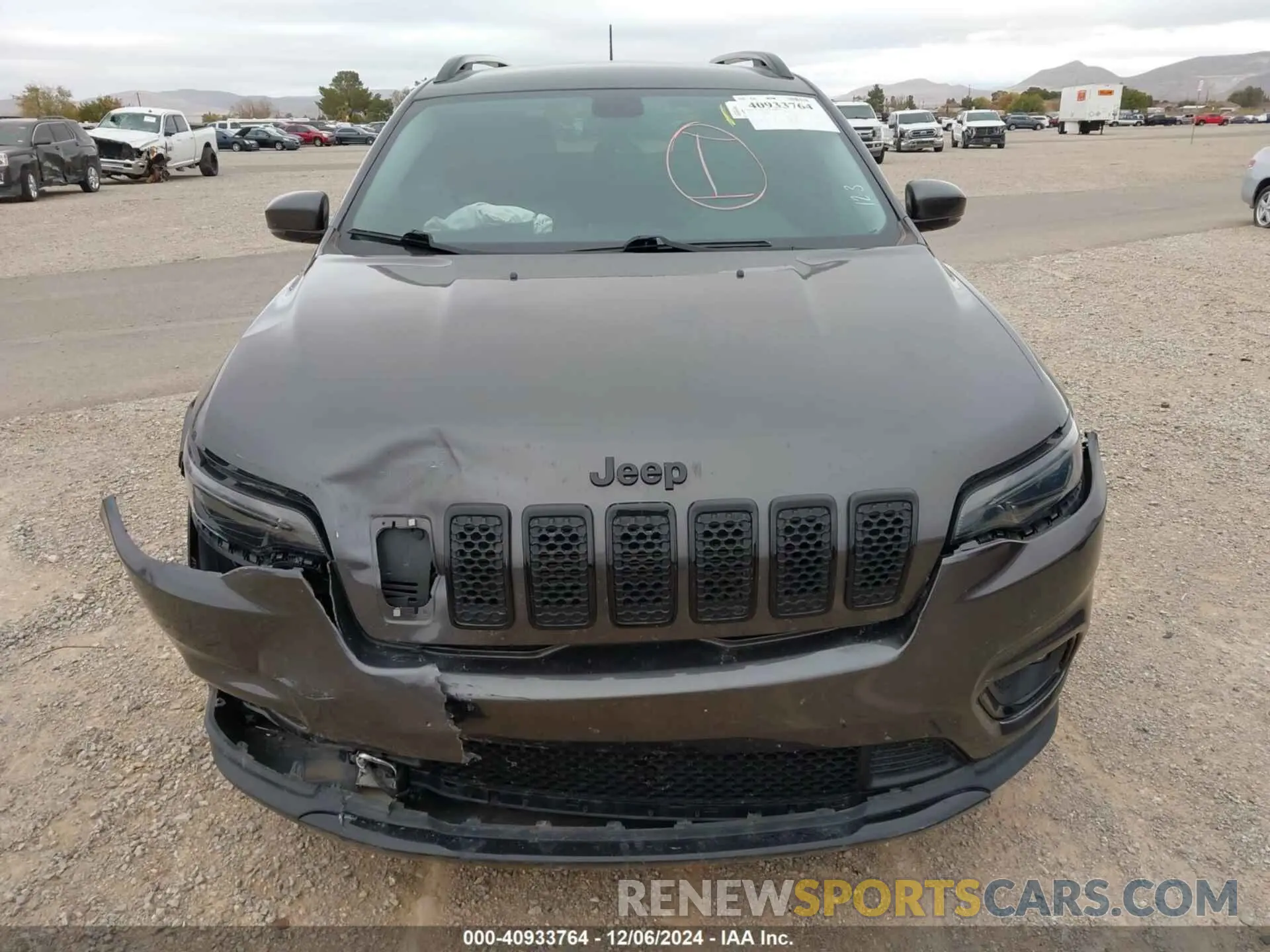 12 Photograph of a damaged car 1C4PJLLB2LD570914 JEEP CHEROKEE 2020