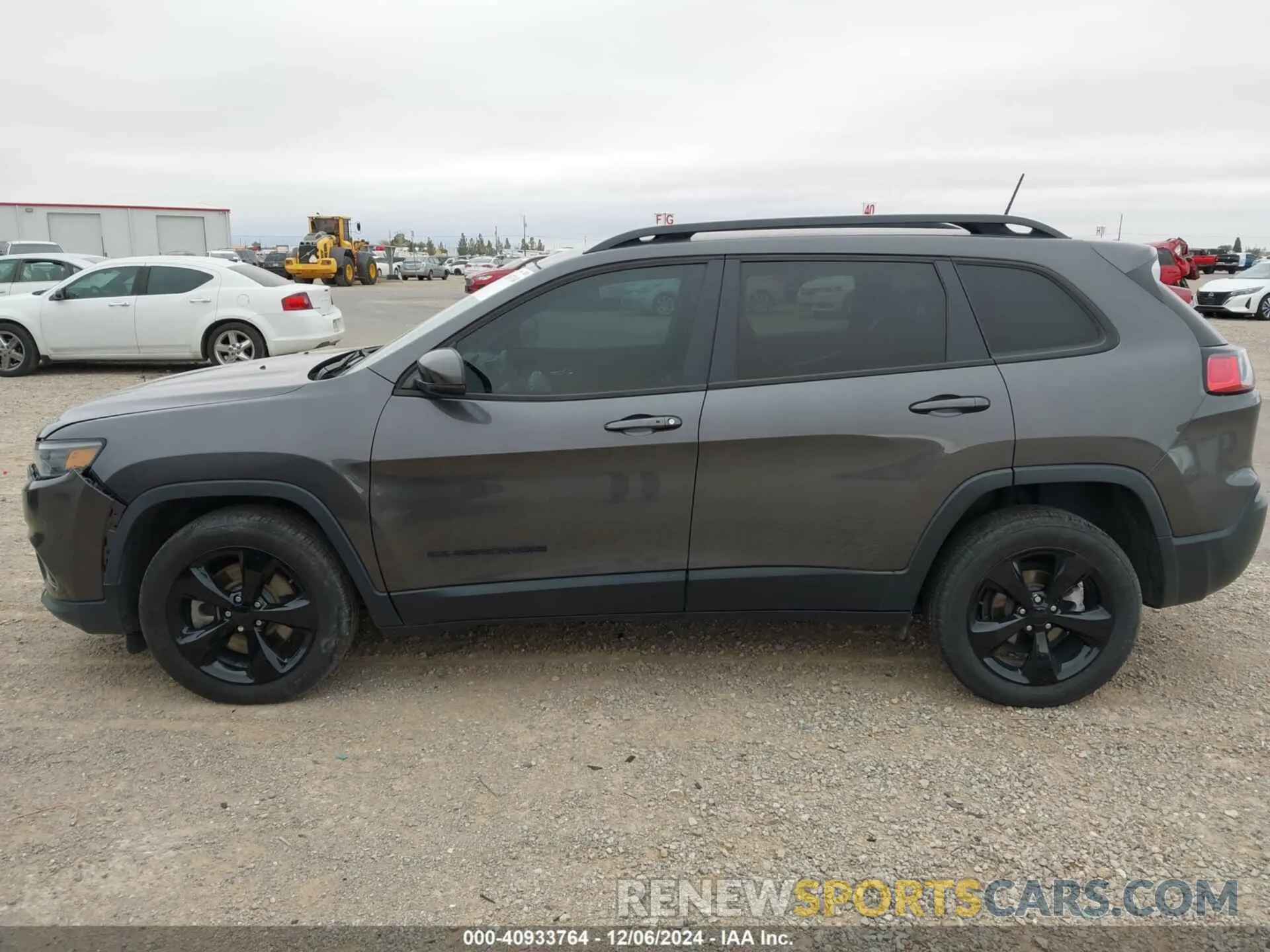 14 Photograph of a damaged car 1C4PJLLB2LD570914 JEEP CHEROKEE 2020