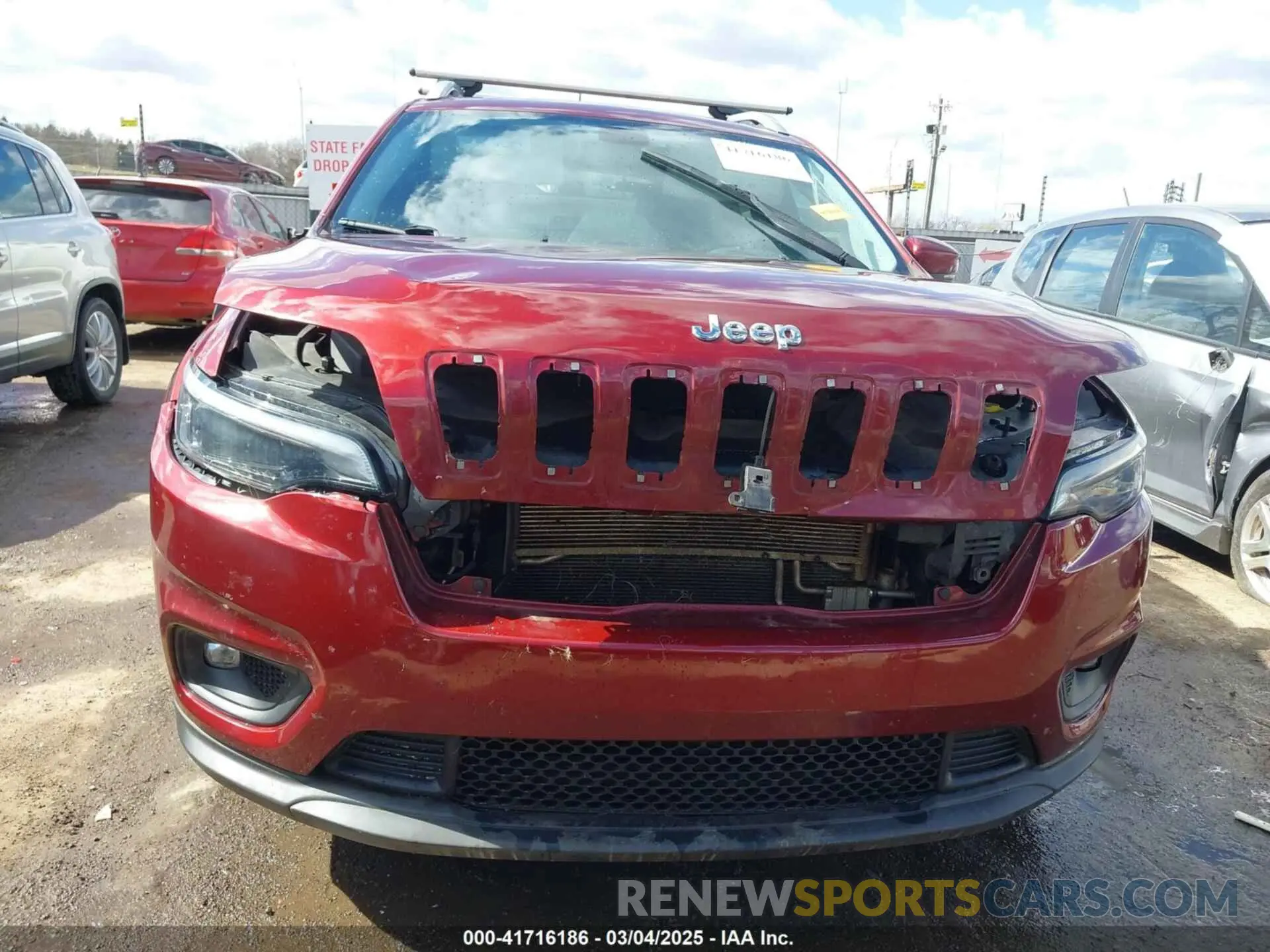 12 Photograph of a damaged car 1C4PJLLB3LD615567 JEEP CHEROKEE 2020