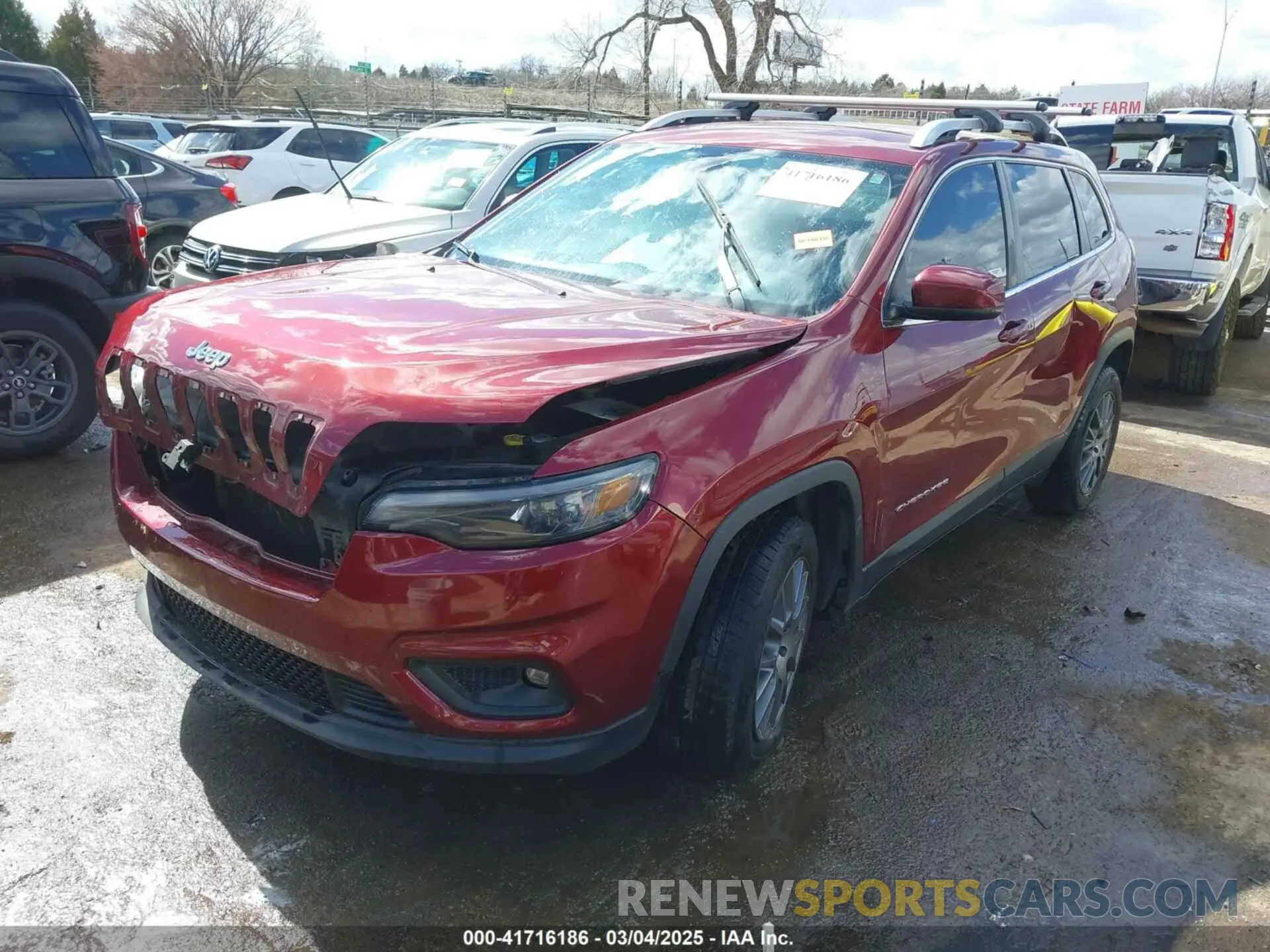 2 Photograph of a damaged car 1C4PJLLB3LD615567 JEEP CHEROKEE 2020