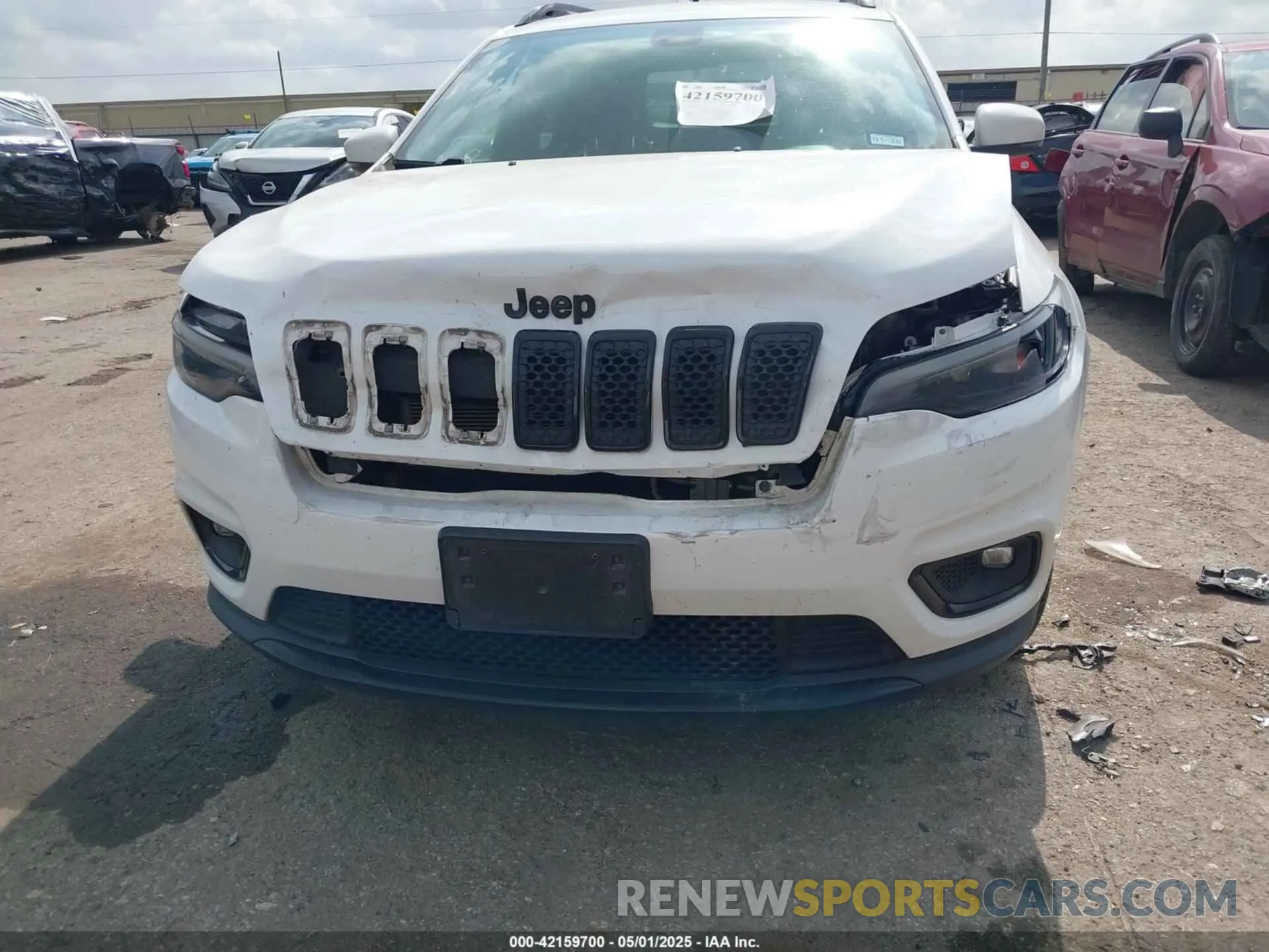 12 Photograph of a damaged car 1C4PJLLB3LD645443 JEEP CHEROKEE 2020