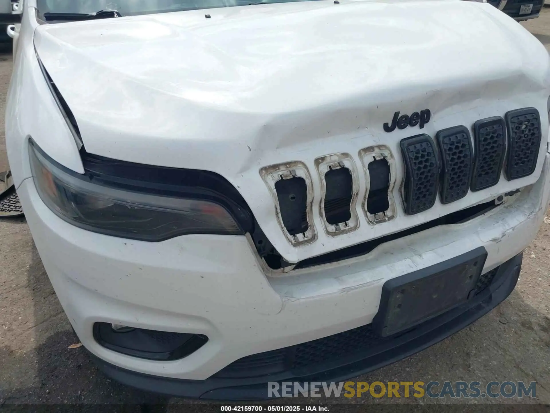 6 Photograph of a damaged car 1C4PJLLB3LD645443 JEEP CHEROKEE 2020
