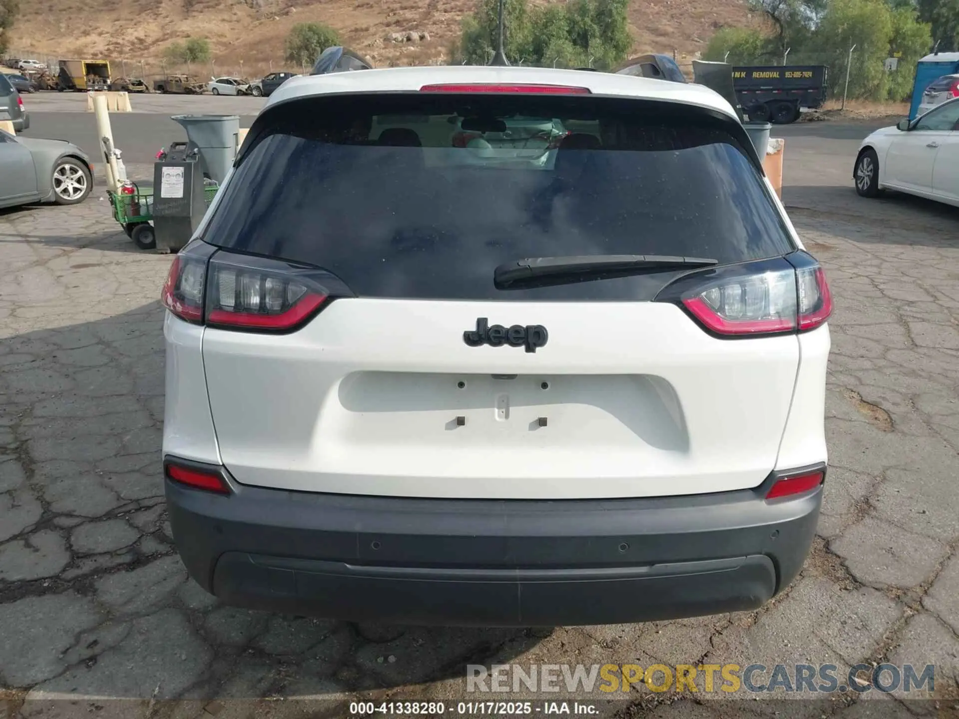 16 Photograph of a damaged car 1C4PJLLB4LD648609 JEEP CHEROKEE 2020