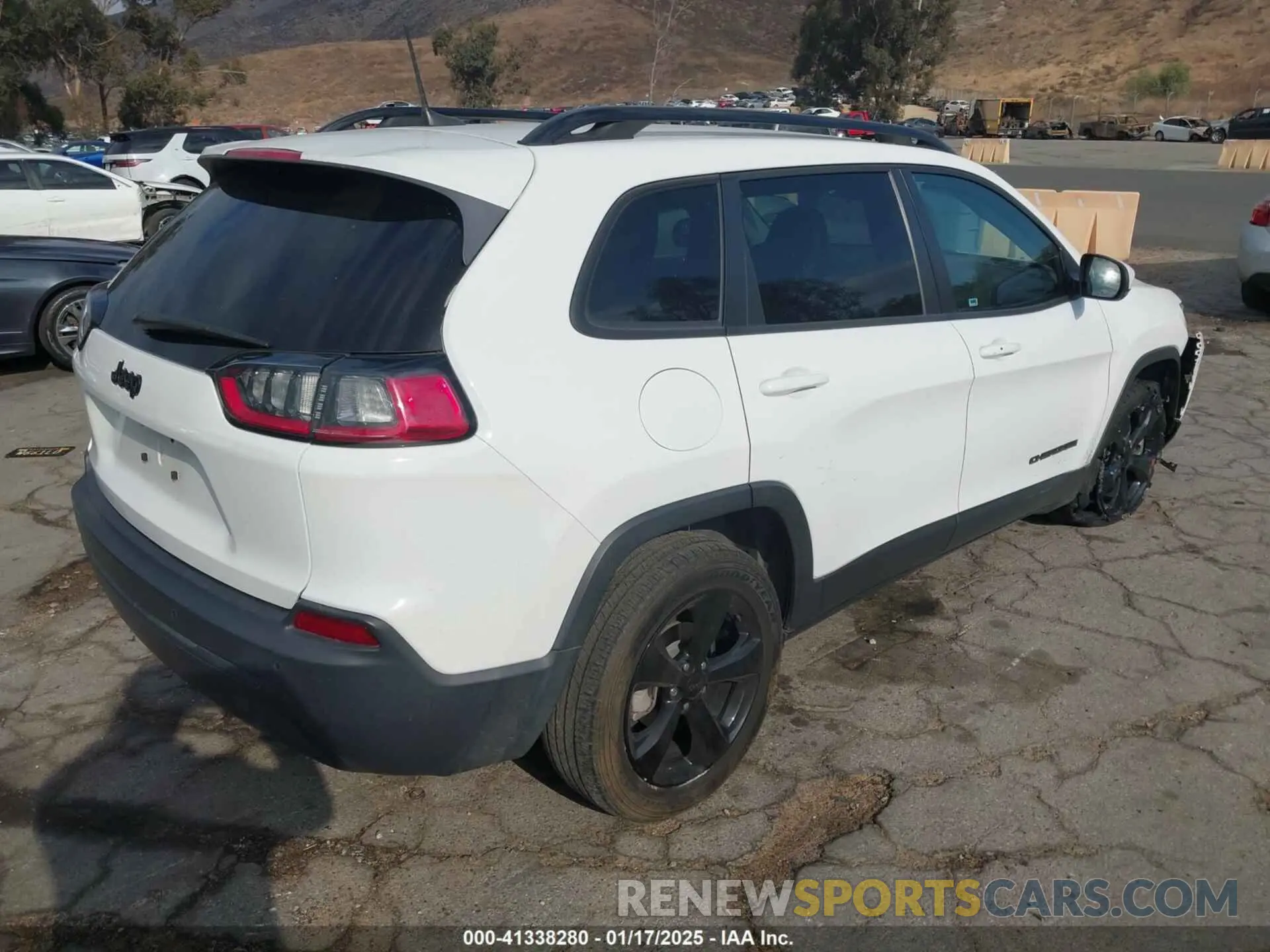 4 Photograph of a damaged car 1C4PJLLB4LD648609 JEEP CHEROKEE 2020