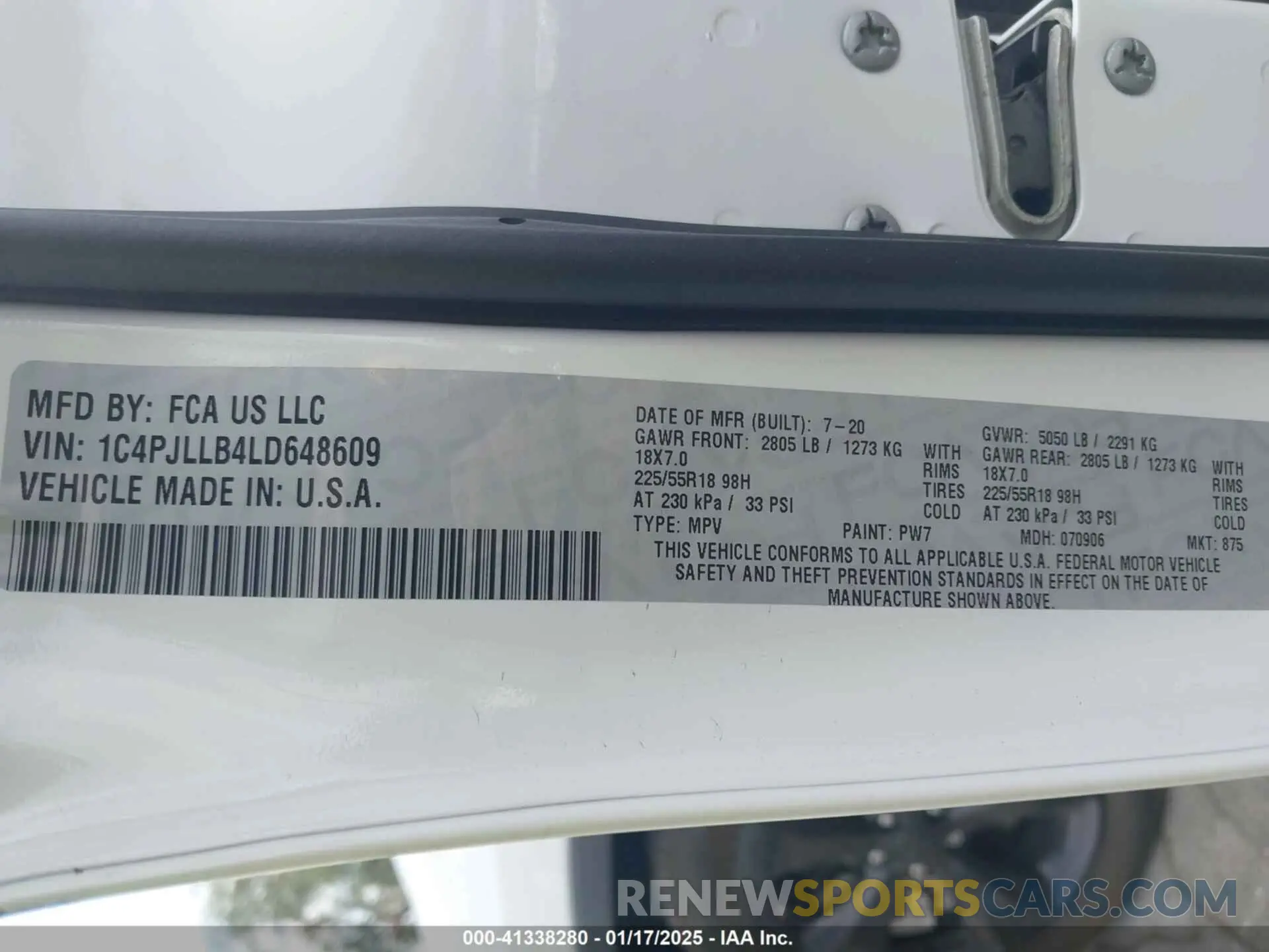 9 Photograph of a damaged car 1C4PJLLB4LD648609 JEEP CHEROKEE 2020