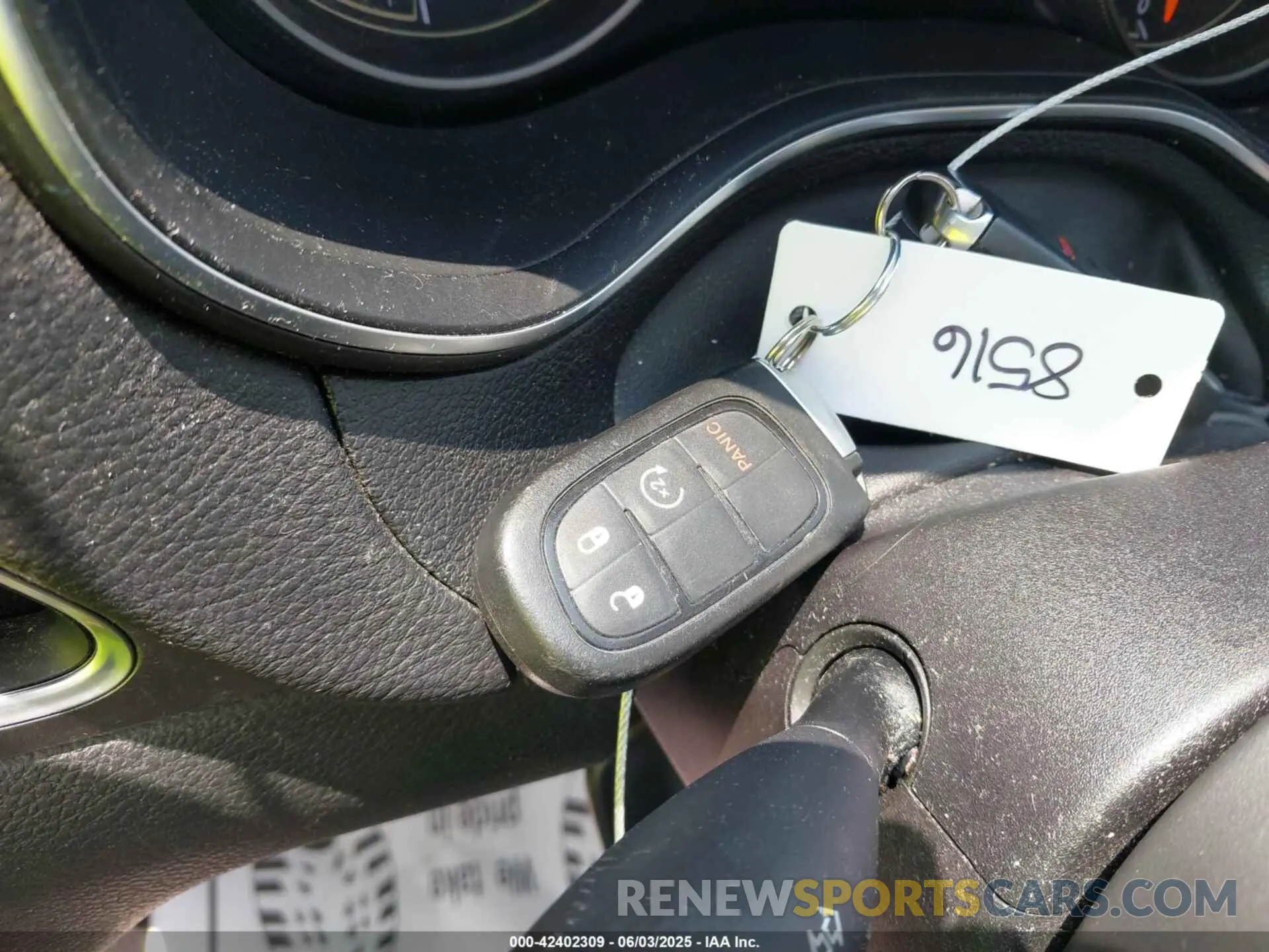 11 Photograph of a damaged car 1C4PJLLB5LD541827 JEEP CHEROKEE 2020