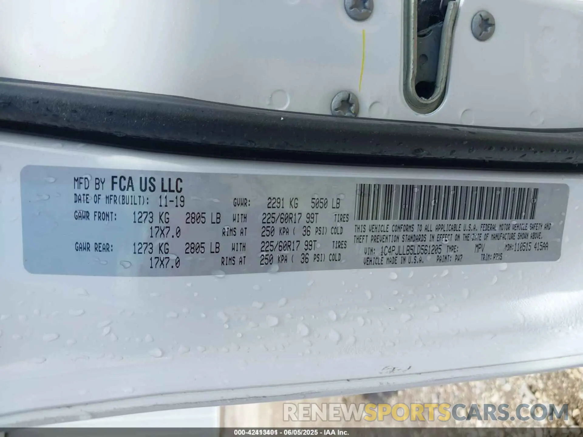 9 Photograph of a damaged car 1C4PJLLB5LD561205 JEEP CHEROKEE 2020