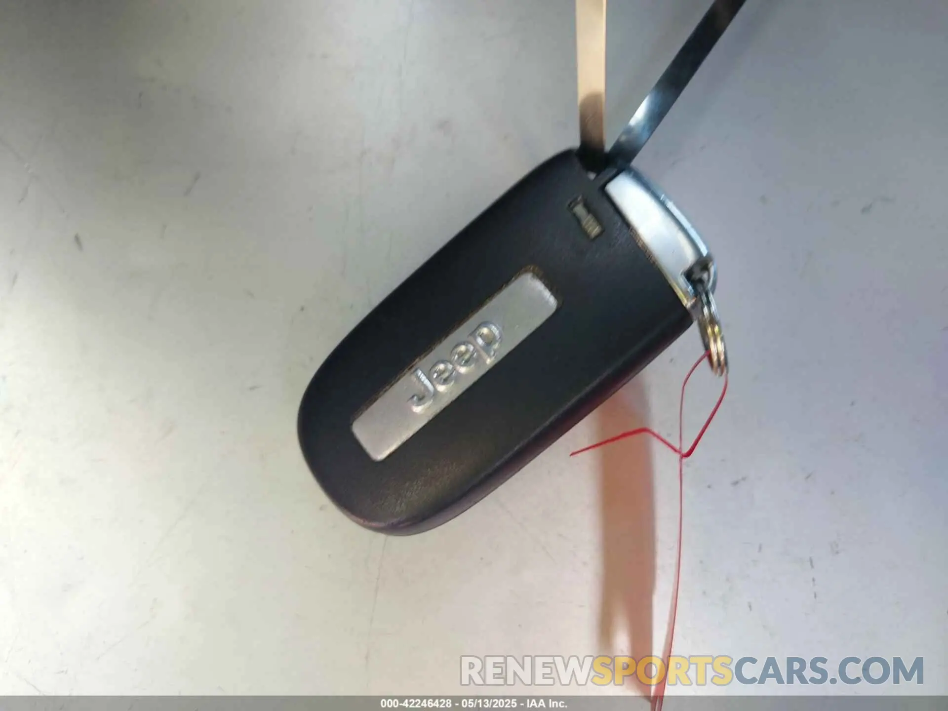 11 Photograph of a damaged car 1C4PJLLB5LD625047 JEEP CHEROKEE 2020