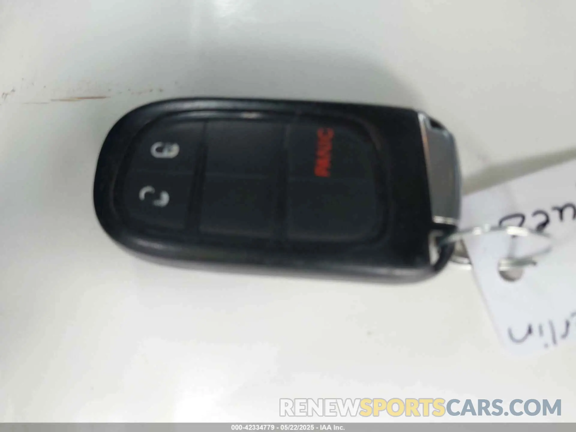 11 Photograph of a damaged car 1C4PJLLB6LD596142 JEEP CHEROKEE 2020