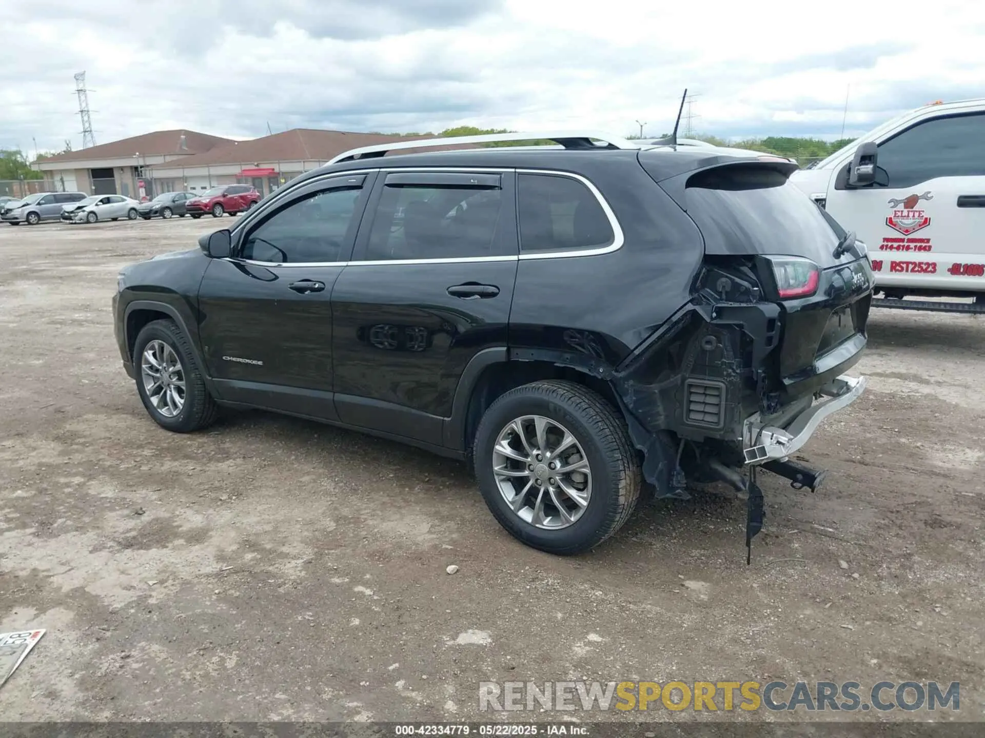 3 Photograph of a damaged car 1C4PJLLB6LD596142 JEEP CHEROKEE 2020