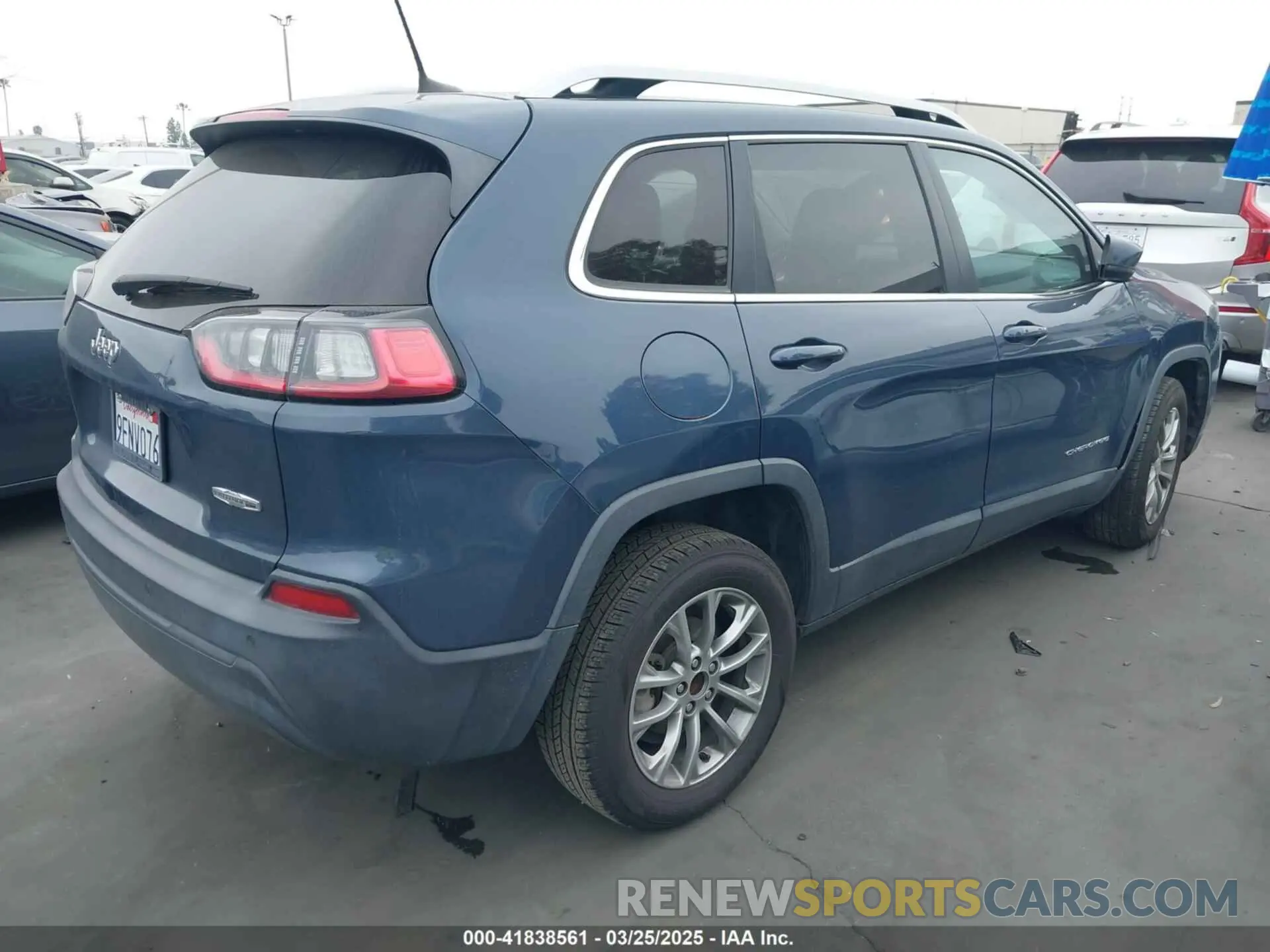 4 Photograph of a damaged car 1C4PJLLB6LD605731 JEEP CHEROKEE 2020