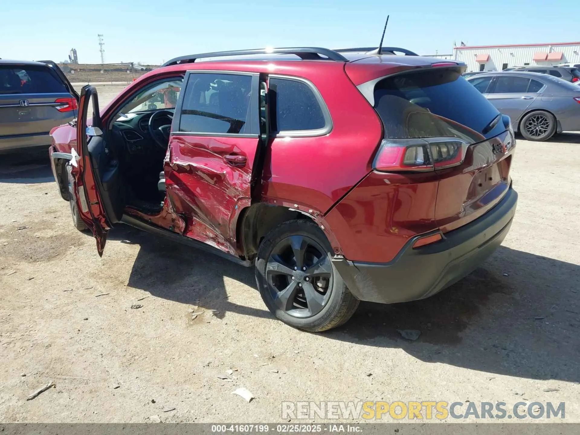 3 Photograph of a damaged car 1C4PJLLB7LD561240 JEEP CHEROKEE 2020