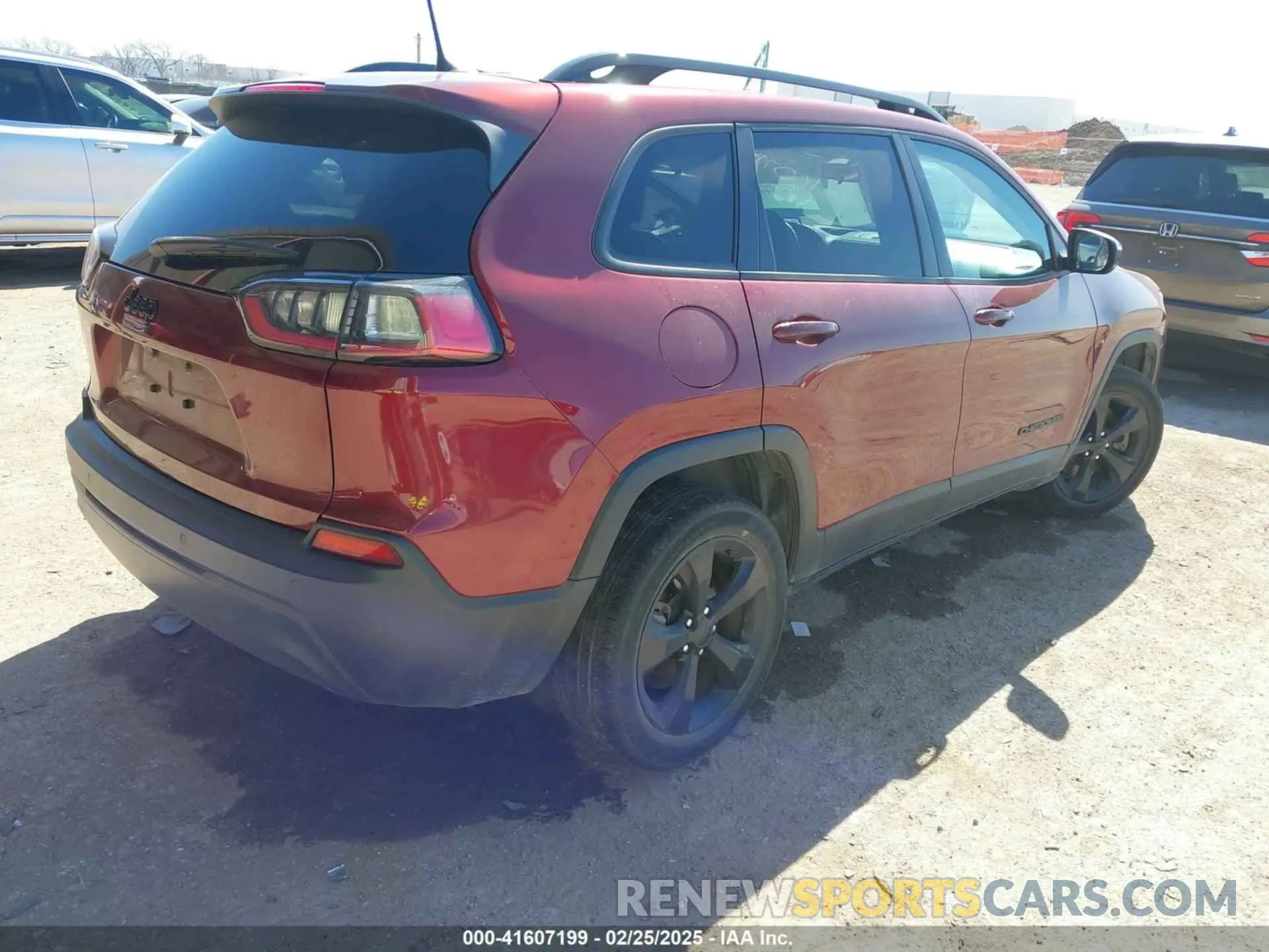4 Photograph of a damaged car 1C4PJLLB7LD561240 JEEP CHEROKEE 2020