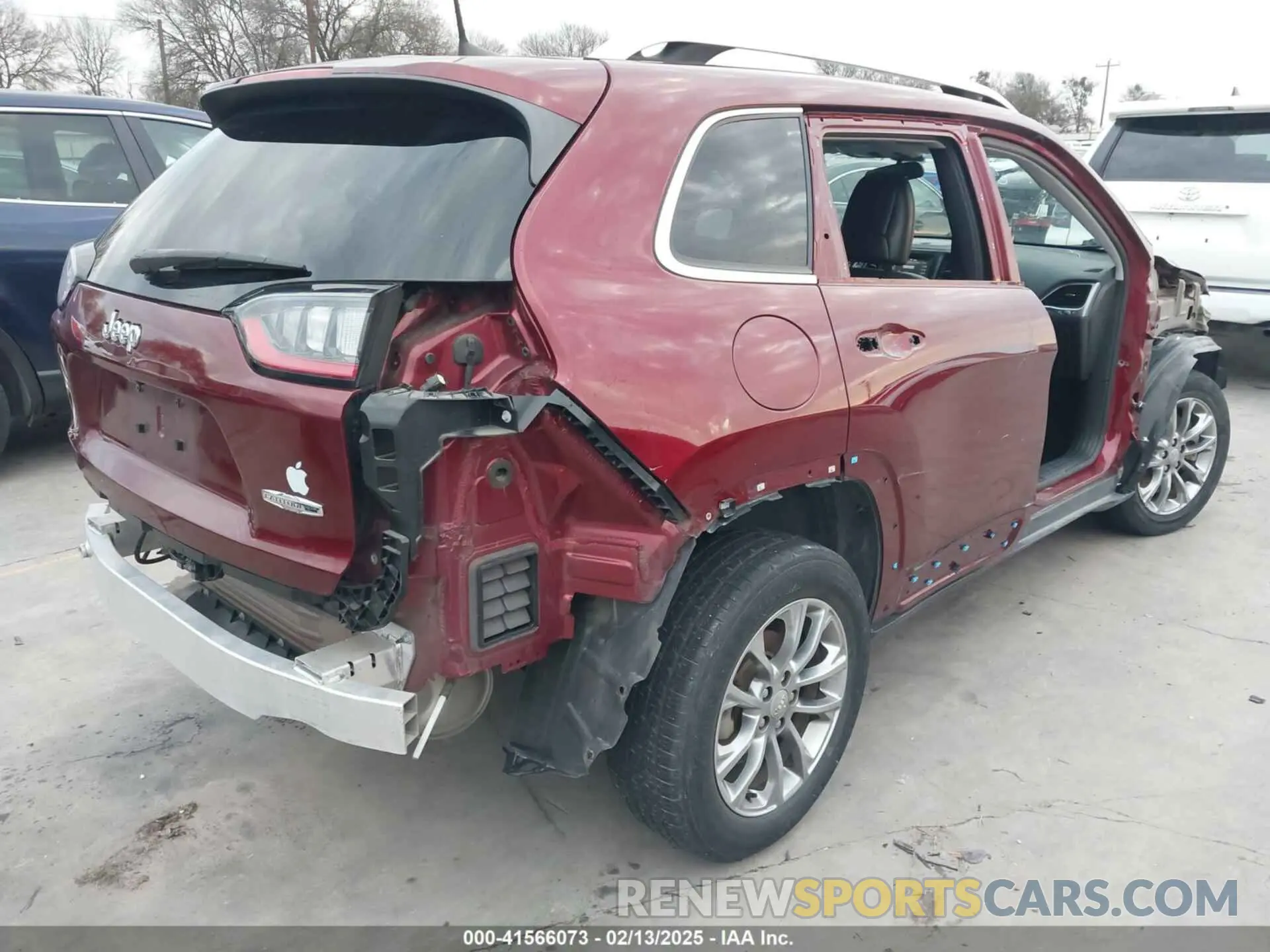 4 Photograph of a damaged car 1C4PJLLB7LD585604 JEEP CHEROKEE 2020