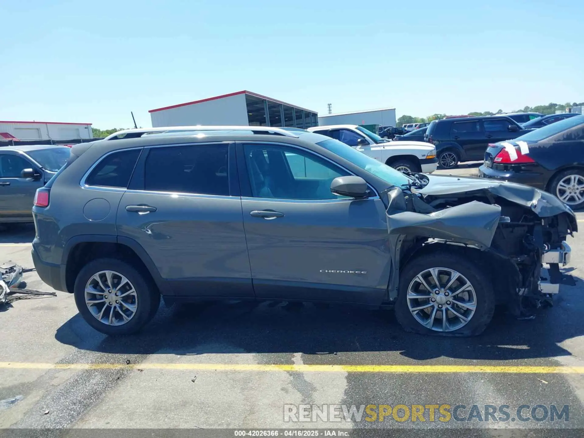 14 Photograph of a damaged car 1C4PJLLB8LD648936 JEEP CHEROKEE 2020